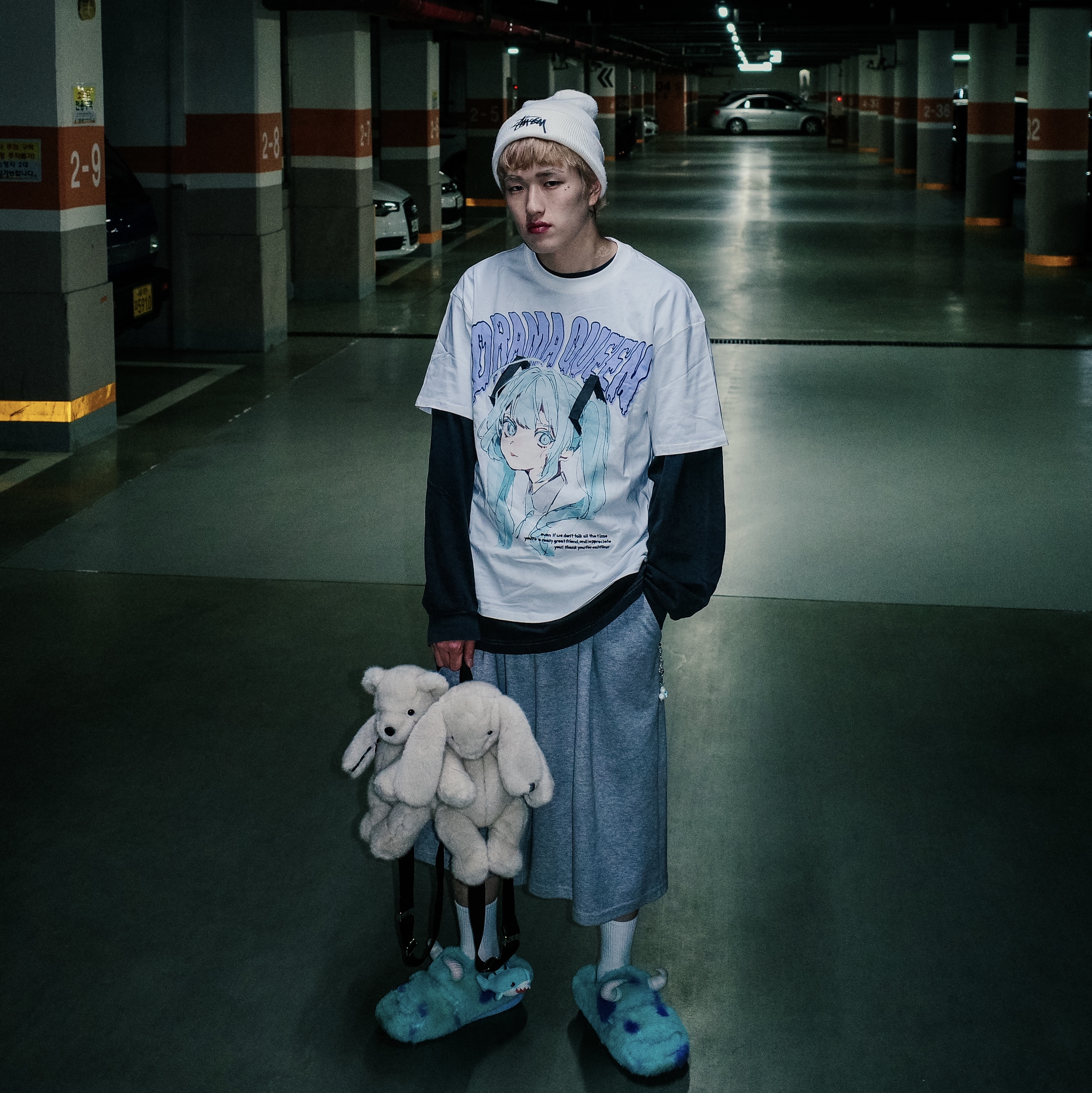 Nike x Stussy Cuff Beanie White, Crocs x Disney Pixar Monters, Inc. Sulley Classic Cozzzy Sandal Multi 착용 스타일 - 5