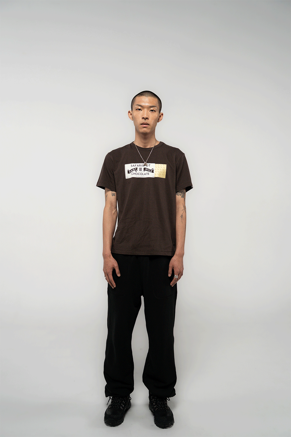 Tシャツ・カットソー Safarispot AUTHENTIC CHOCOLATE TEE 5FT2321 p_e386191dfa23465d9def43f67dfb
