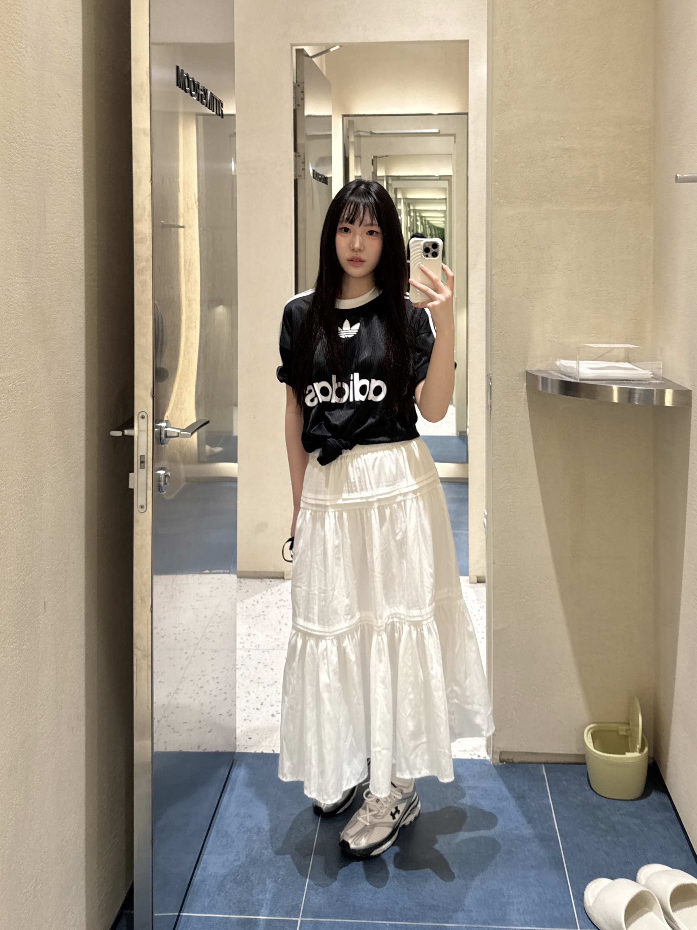Adidas Adicolor T-Shirt Black White - KR Sizing 착용 스타일 - 2