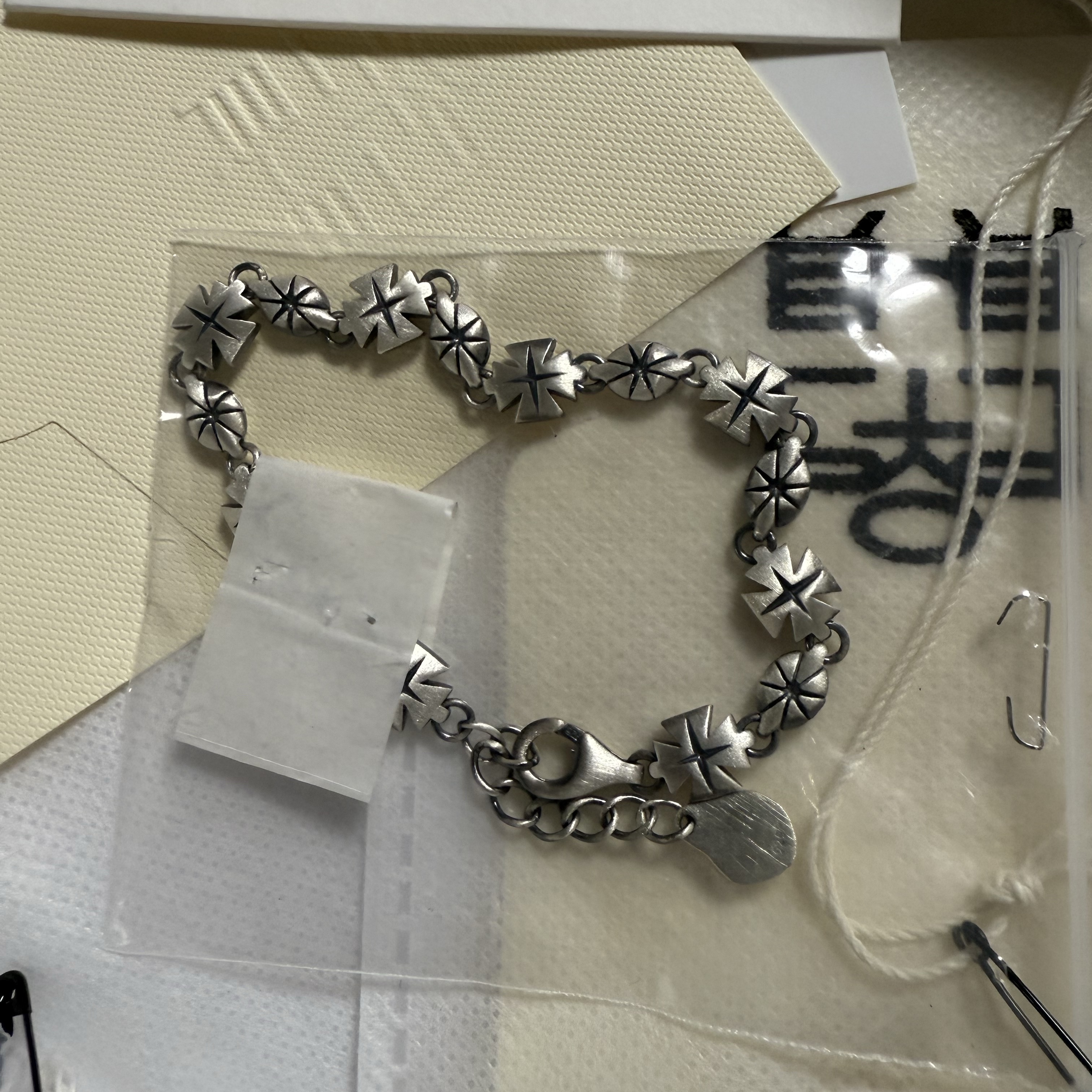 [프리오더] Polyteru 925 Silver Bracelet 001 (Cross & Hanabi Lemon) 착용 스타일