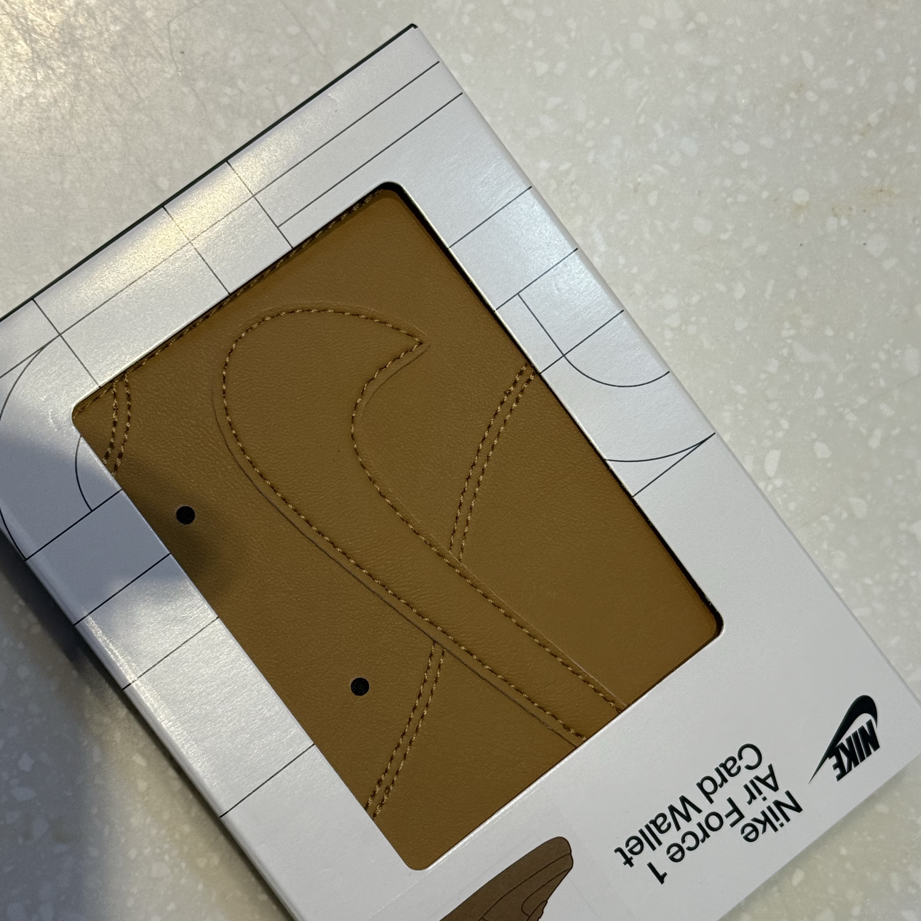 Nike Icon Air Force 1 Card Wallet Brown 착용 스타일