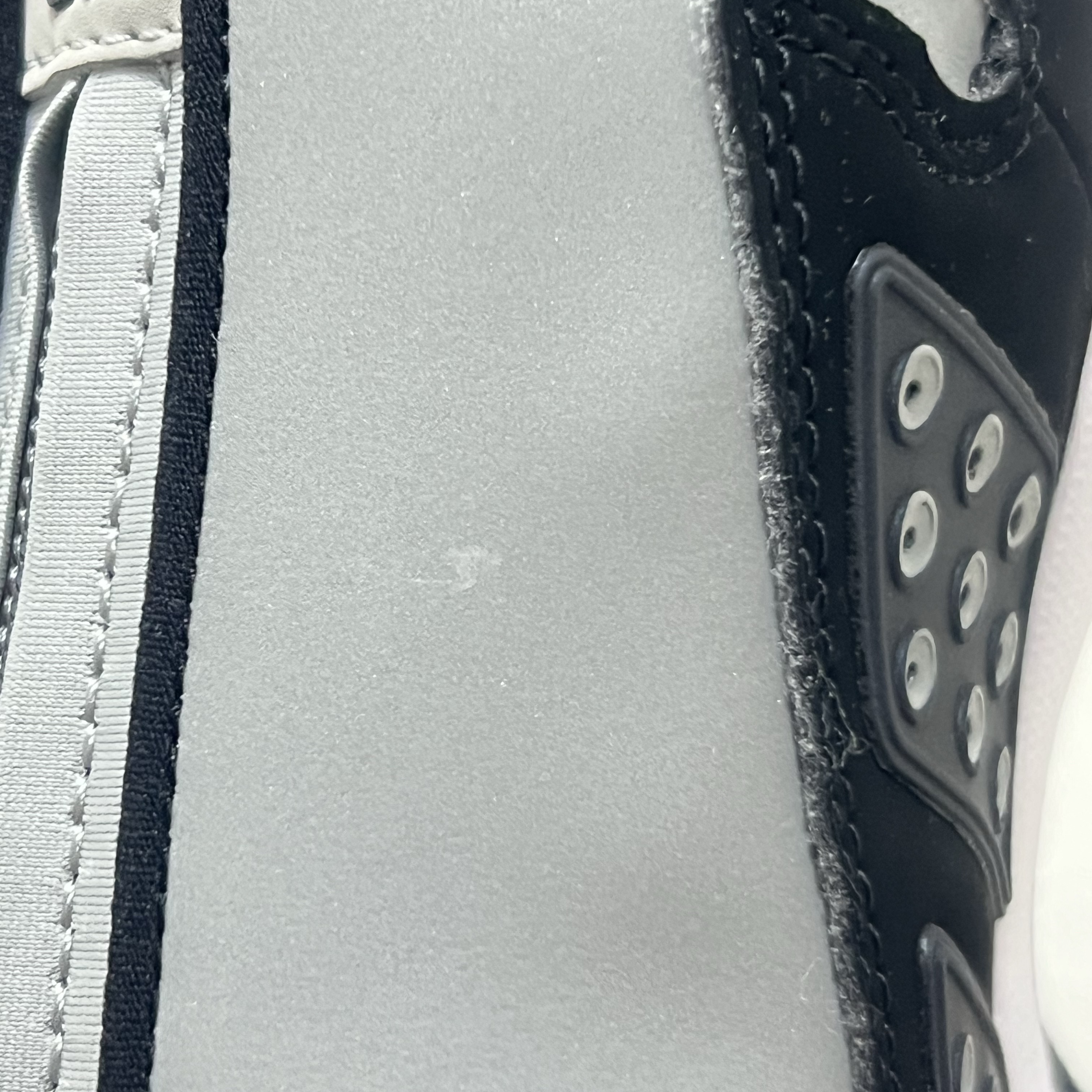 (W) Nike Air Max SNDR Silver and Anthracite 착용 스타일 - 4