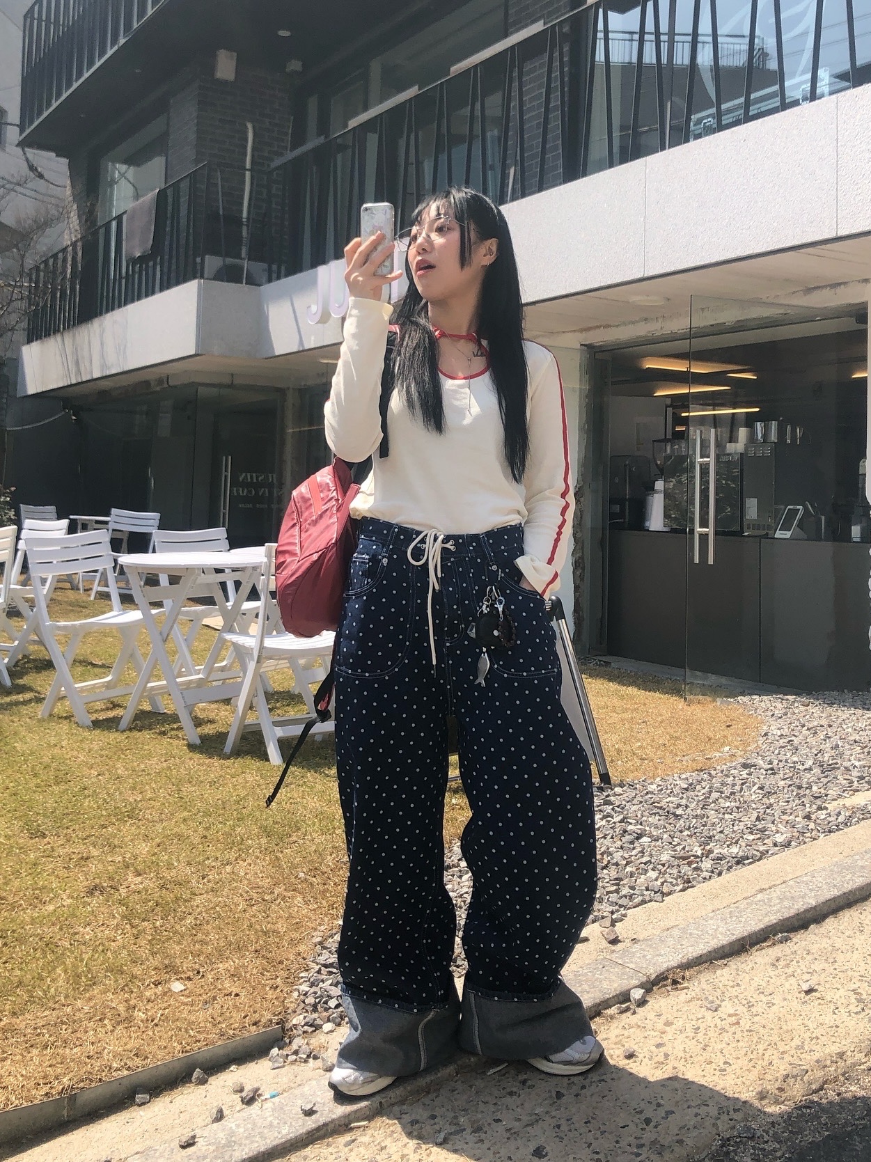 Gentle Monster Otas 02 Silver, Mischief Rhombus Mini Backpack Faded Red 착용 스타일 - 1