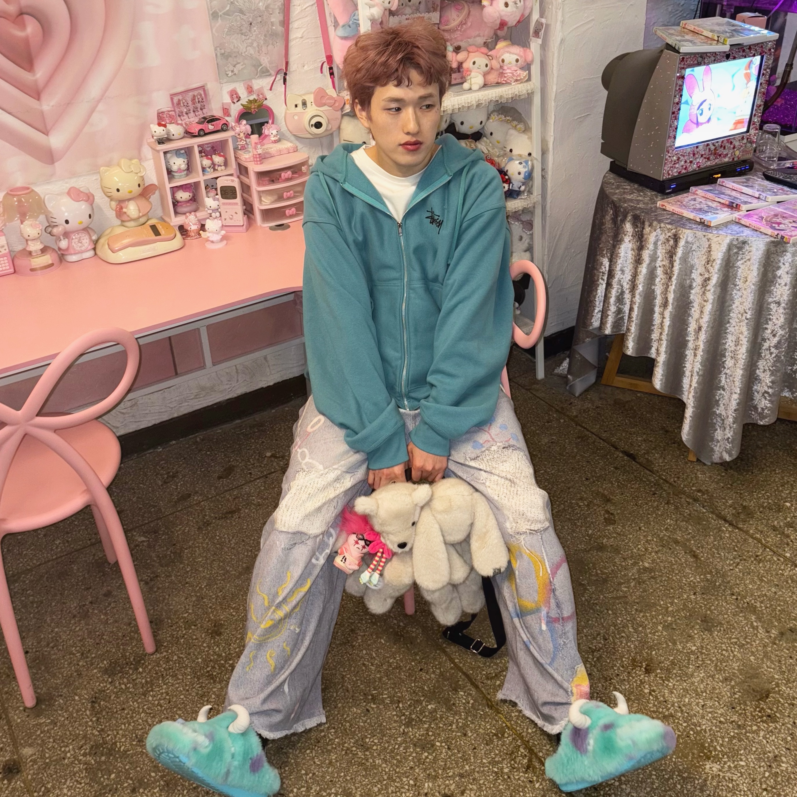 Stussy Basic Stussy Zip Hoodie Ocean 2024, Crocs x Disney Pixar Monters, Inc. Sulley Classic Cozzzy Sandal Multi 착용 스타일 - 6