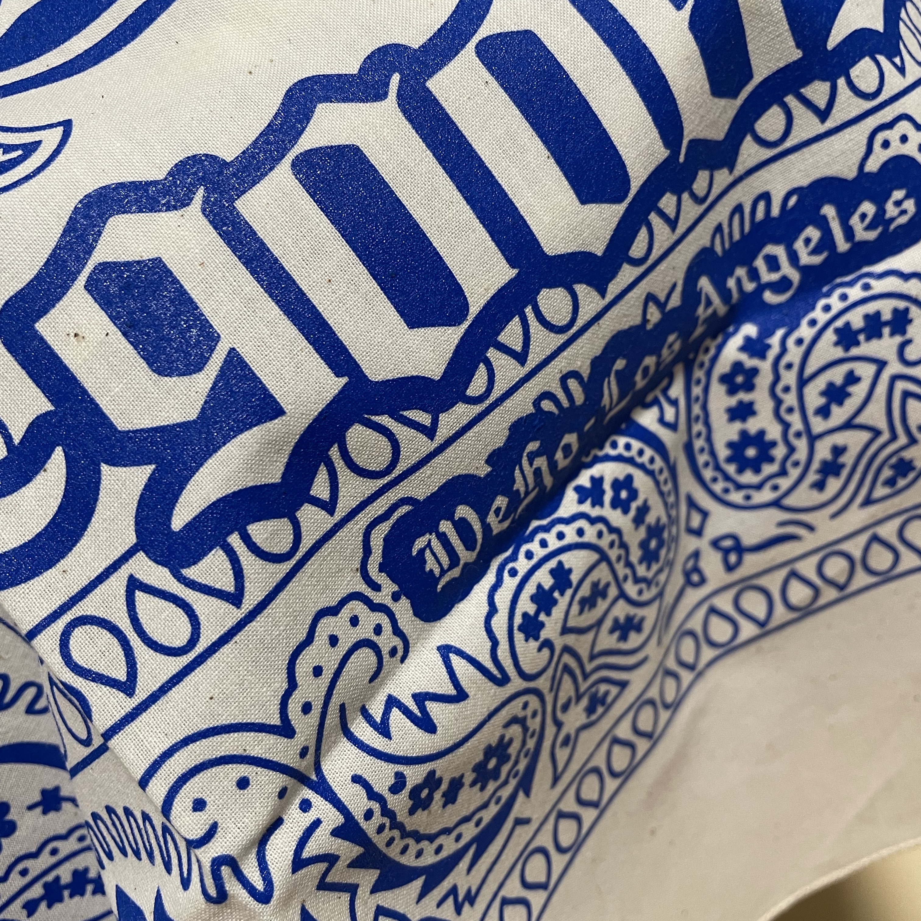 Palace Bandana White - 25SS 착용 스타일 - 2