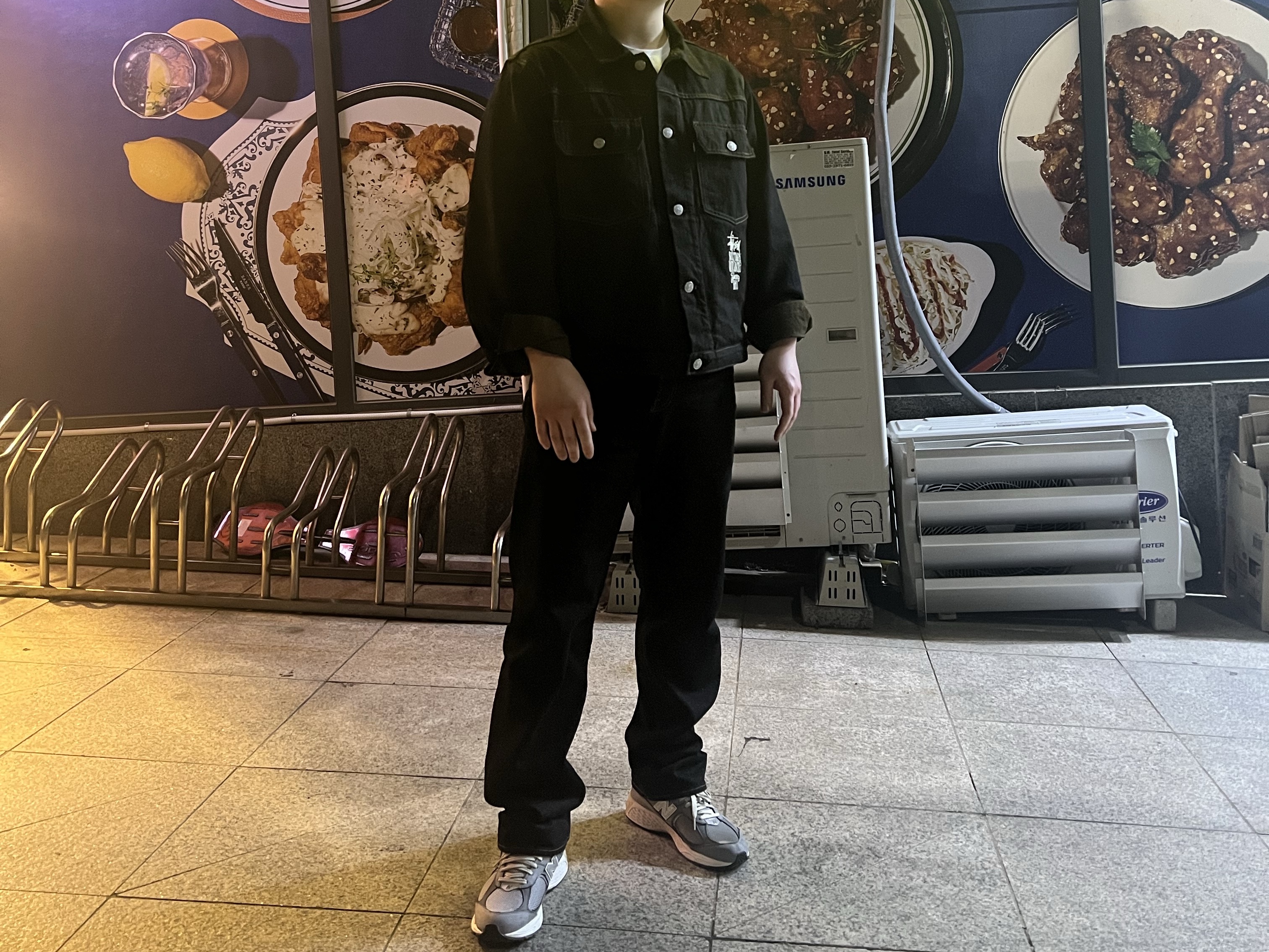 Stussy x Levi's Crispy Rinse 568 Jean Black, Stussy x Levi's Crispy Rinse Trucker Jacket Black 착용 스타일