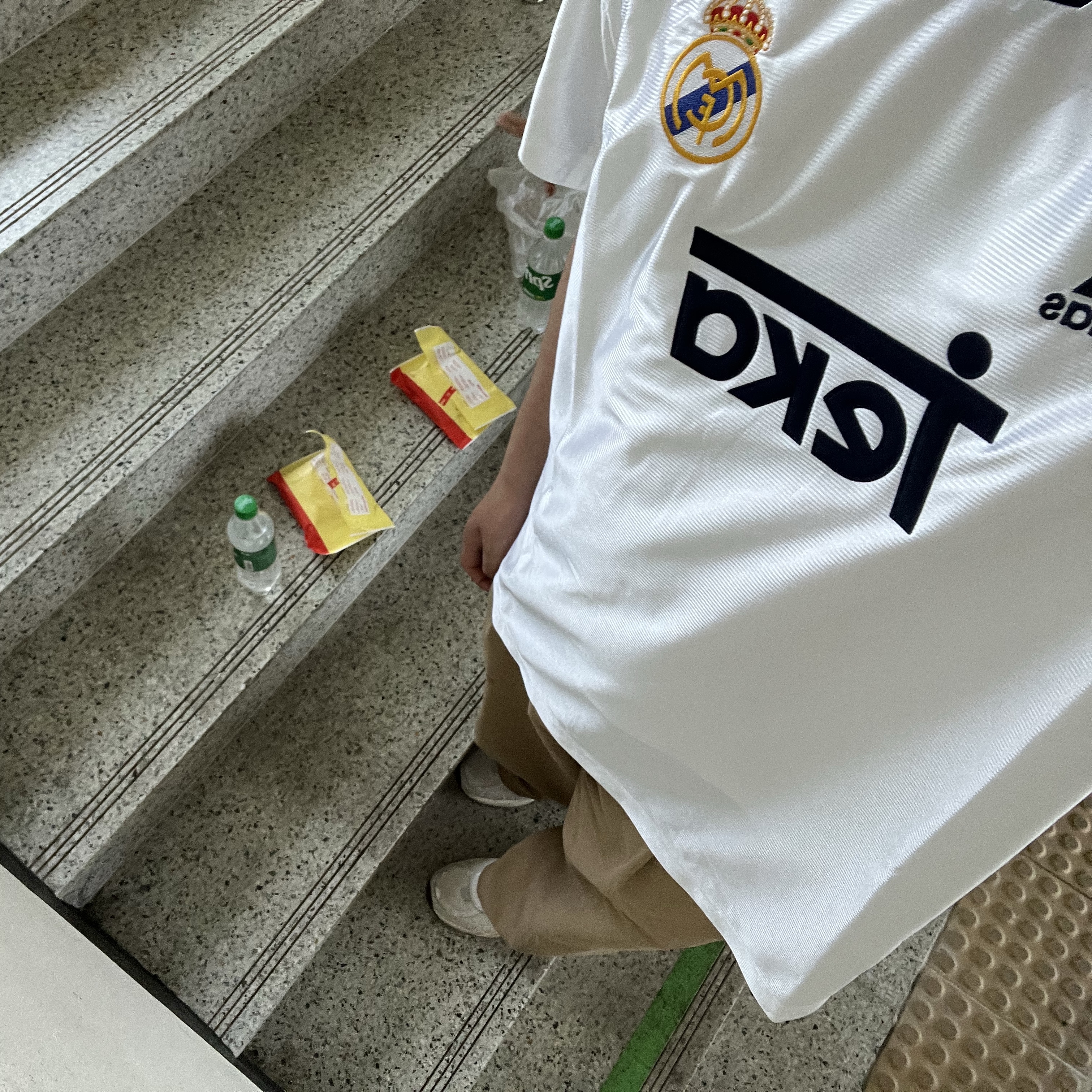 Adidas Real Madrid 99/00 Home Jersey White - KR Sizing (Non Marking Ver.) 착용 스타일 - 1