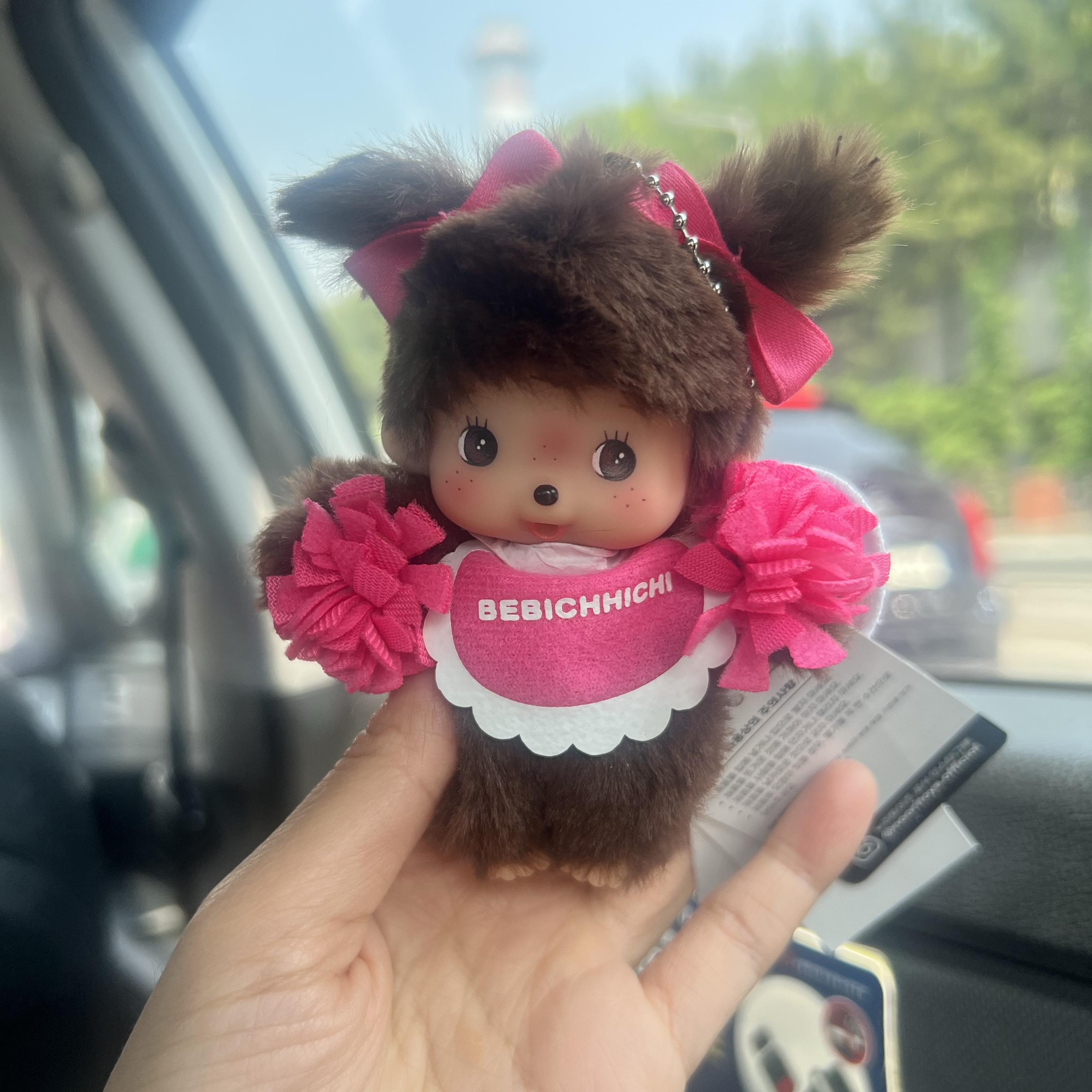 Monchhichi Happy Color Bebichhichi Key Chain Pink 착용 스타일