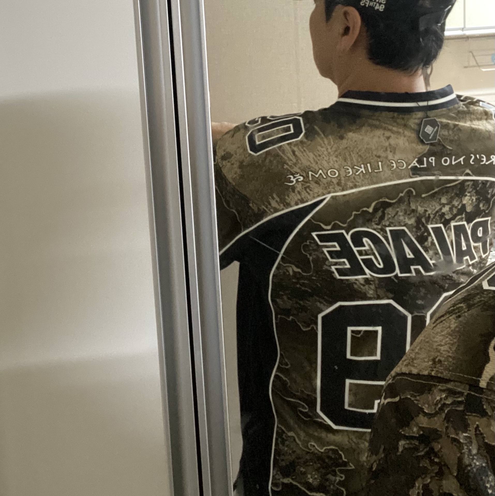 Palace OM Mesh Jersey Realtree - 25SS 착용 스타일