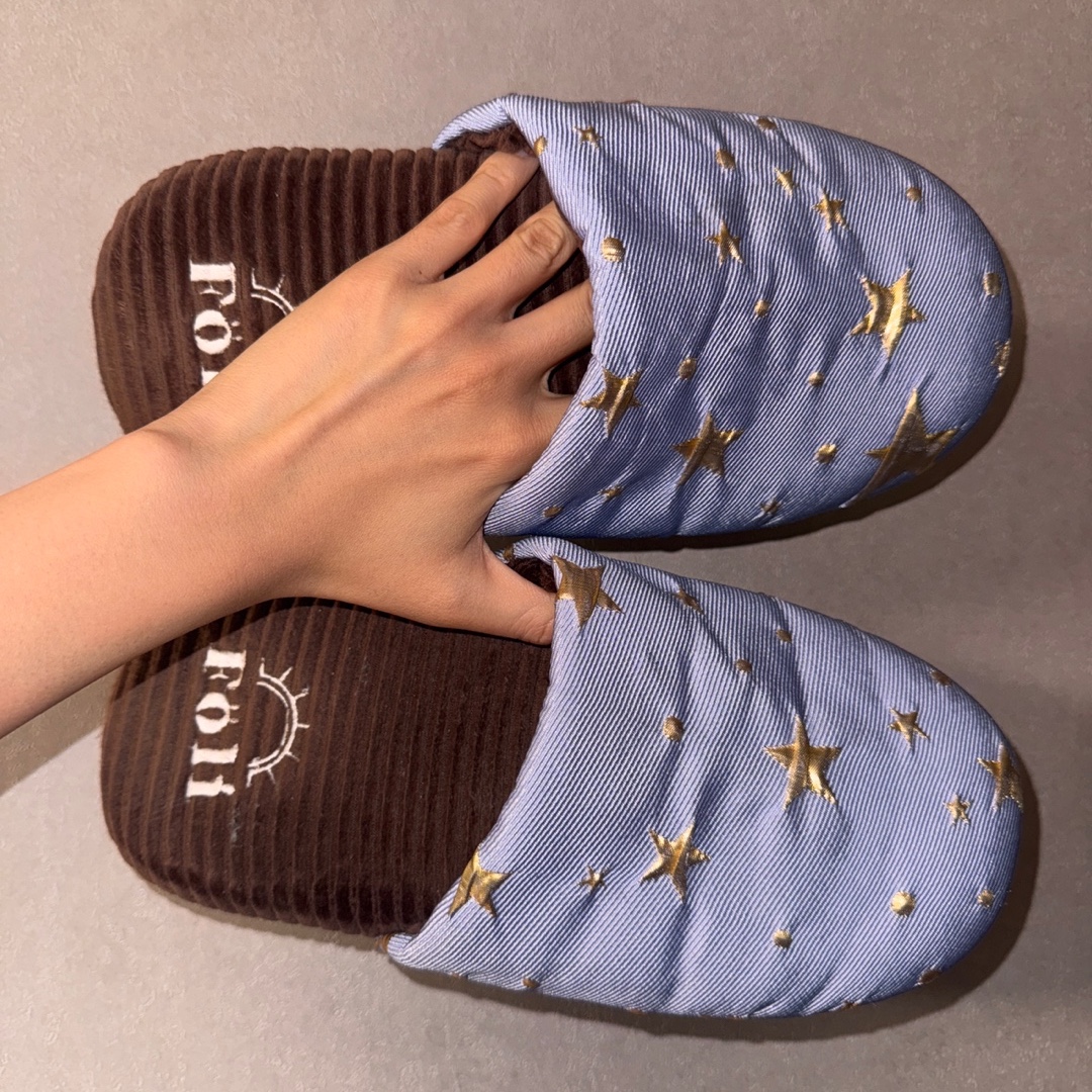 Foli Astral Room Shoes Blue 착용 스타일 - 1