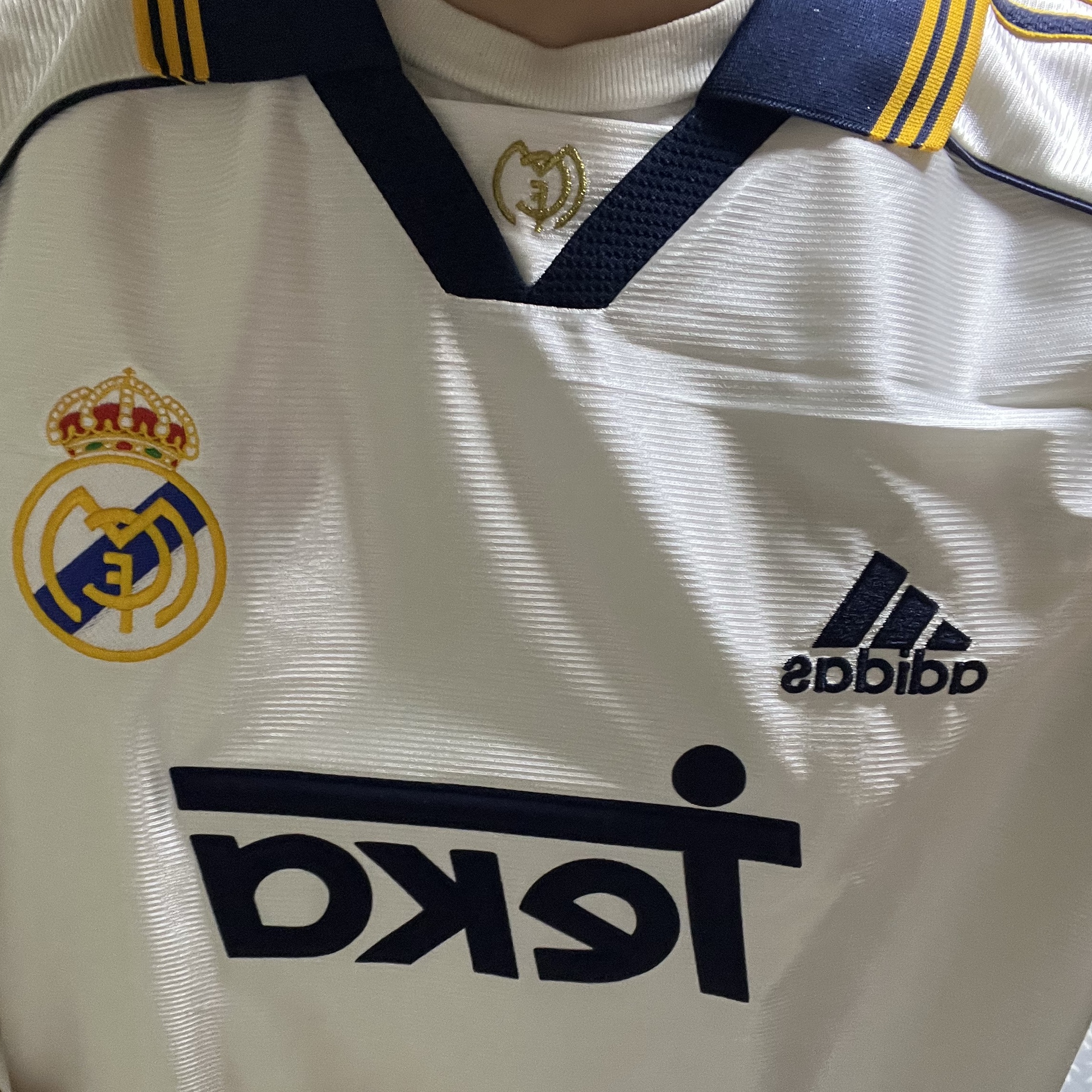 Adidas Real Madrid 99/00 Home Jersey White - KR Sizing (Non Marking Ver.) 착용 스타일 - 3