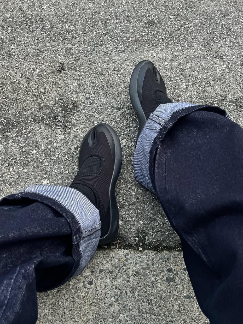 Tabi Sandal Black - 25SS 착용 스타일