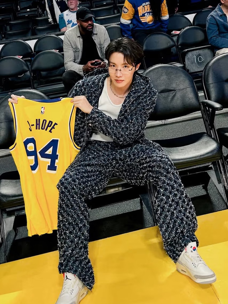 Jordan 3 Retro Seoul 2.0 착용 스타일 - 6