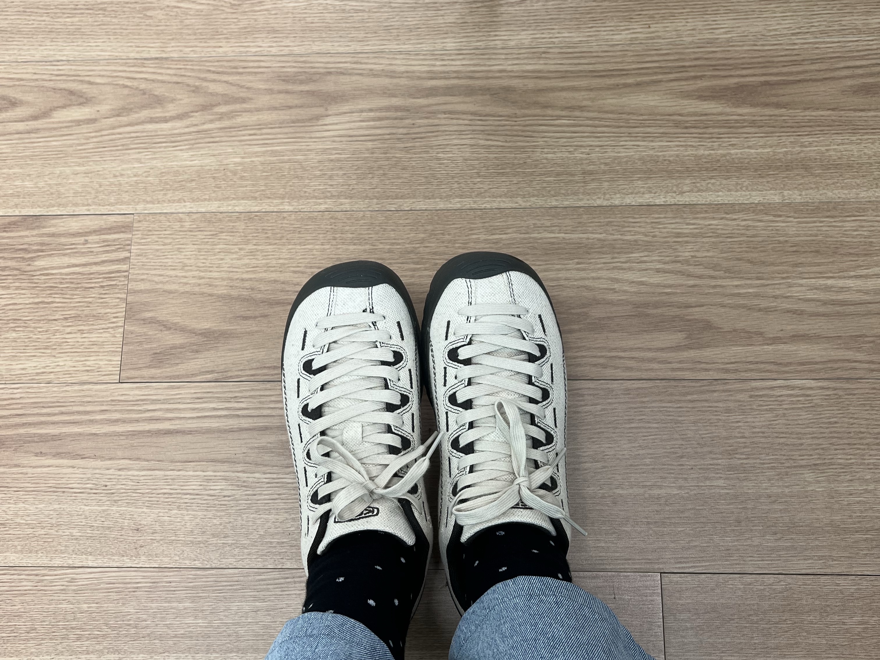 (W) Keen Jasper Canvas Sneakers Natural Black Olive 착용 스타일