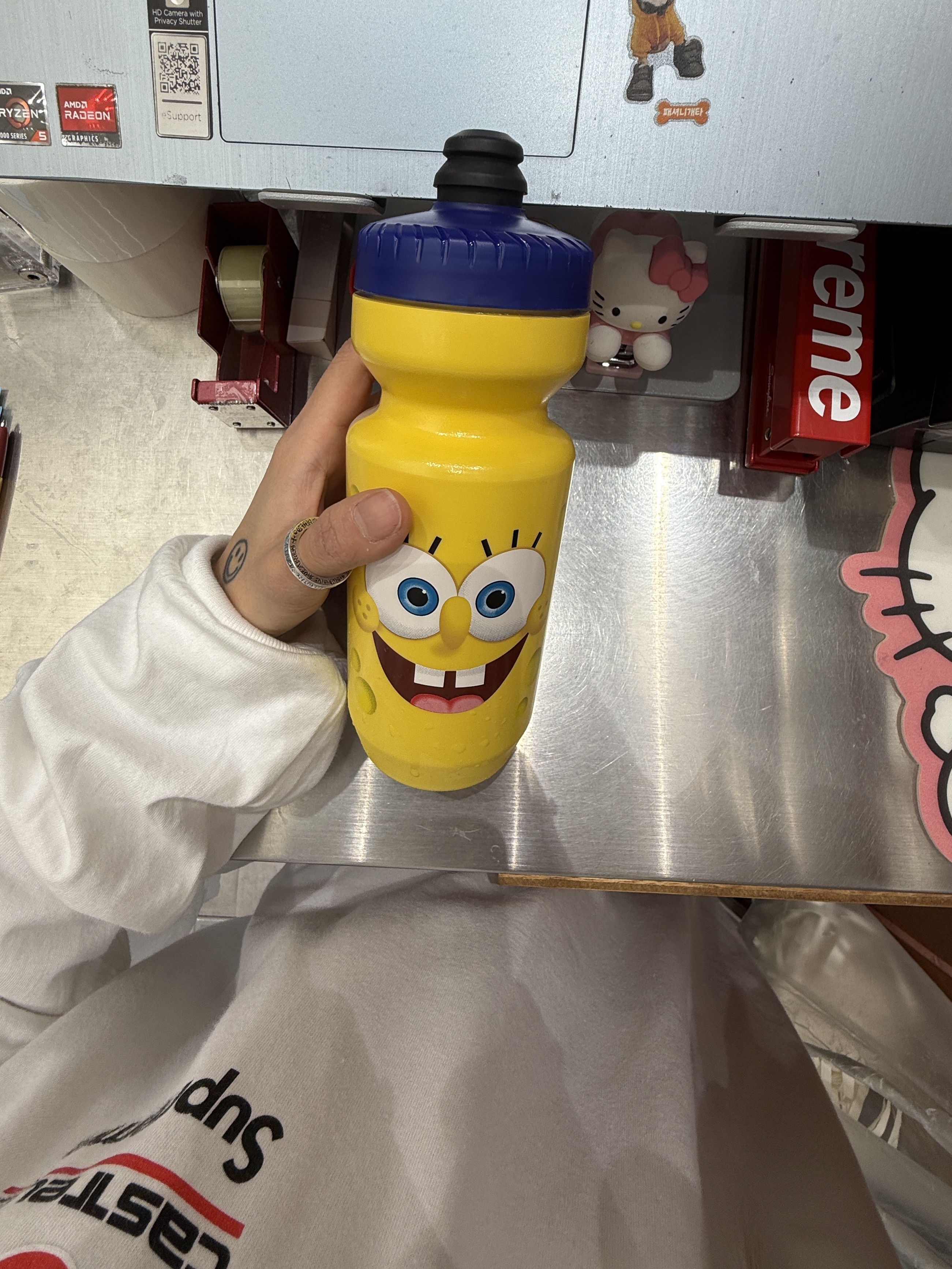Supreme x SpongeBob SquarePants Specialized Sports Bottle Yellow - 25SS 착용 스타일