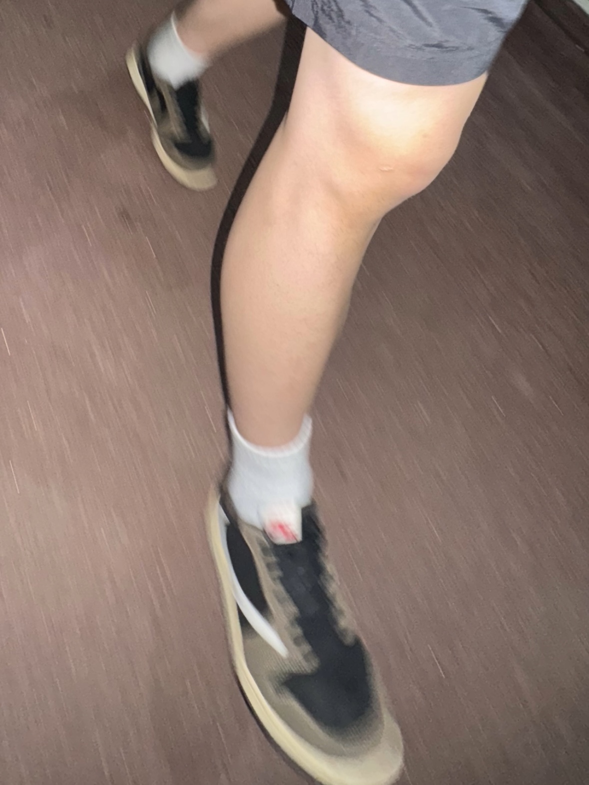 Jordan 1 x Travis Scott Retro Low OG SP Mocha 착용 스타일