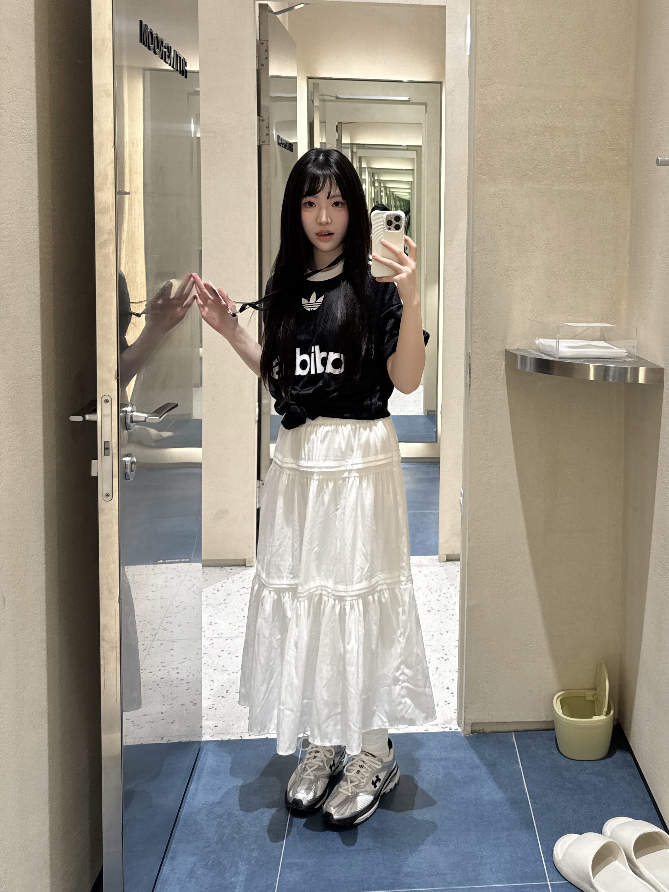 Adidas Adicolor T-Shirt Black White - KR Sizing 착용 스타일 - 1
