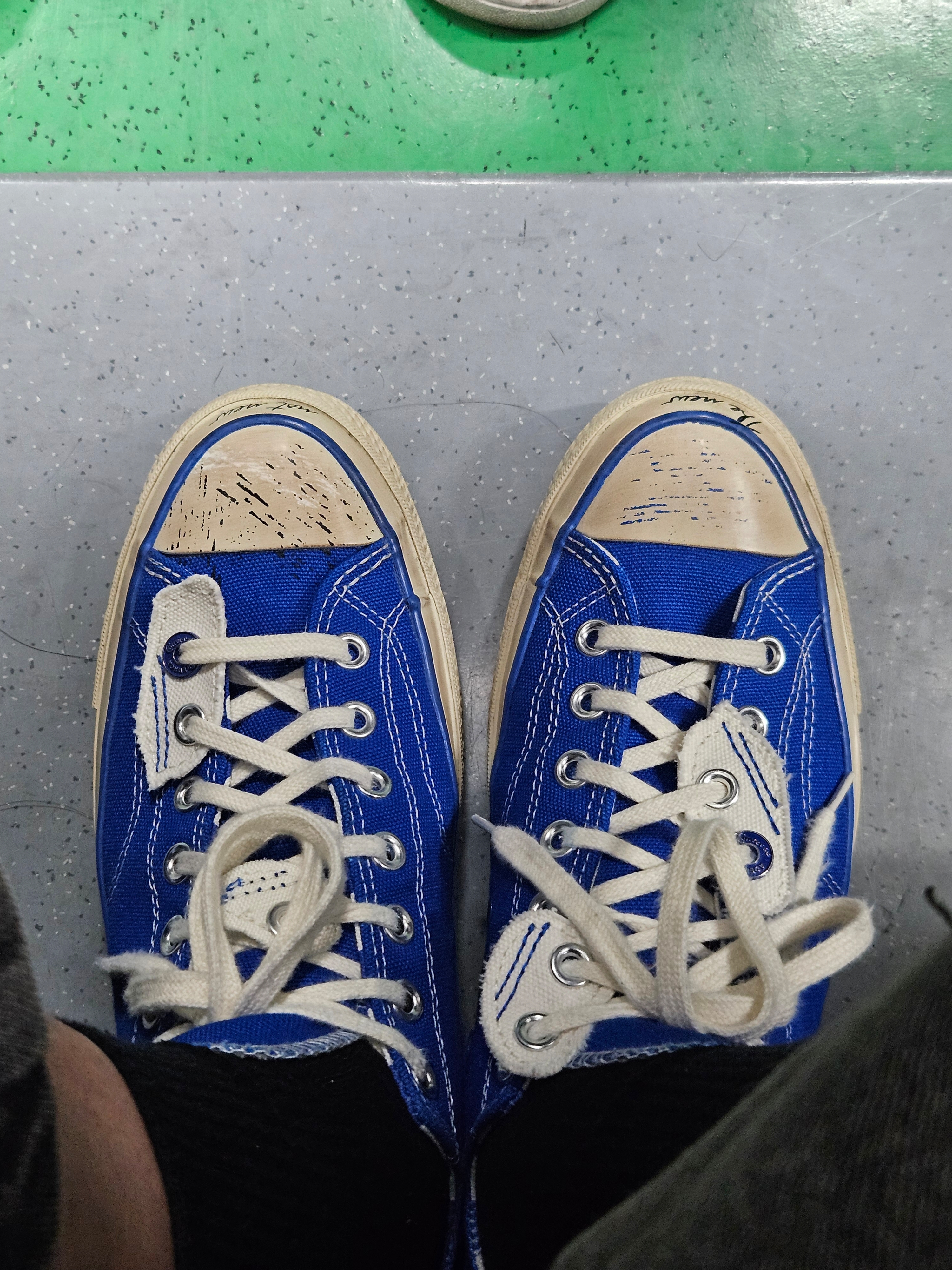 Converse x Ader Error Chuck 70 Ox Imperial Blue 착용 스타일
