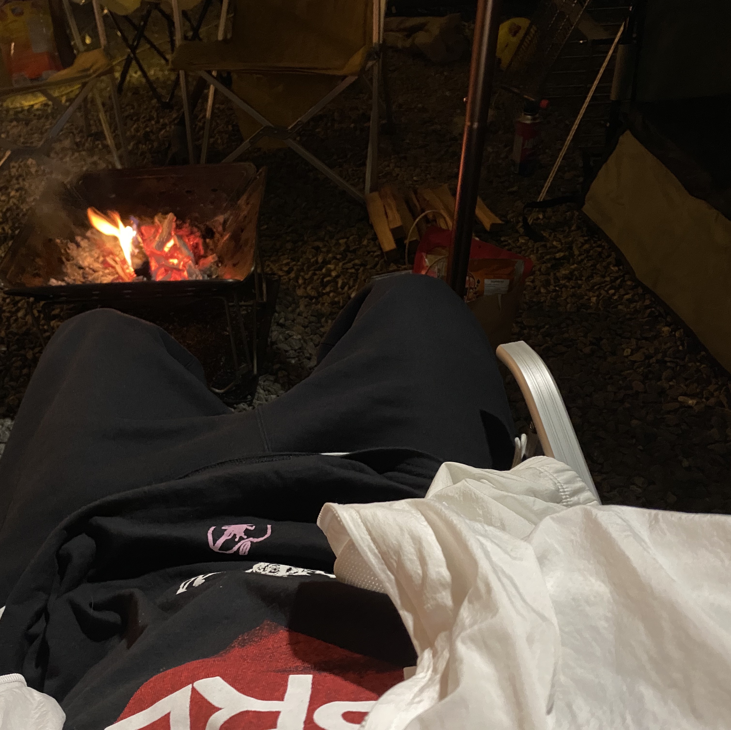 Supreme Announcing T-Shirt Black - 25SS 착용 스타일