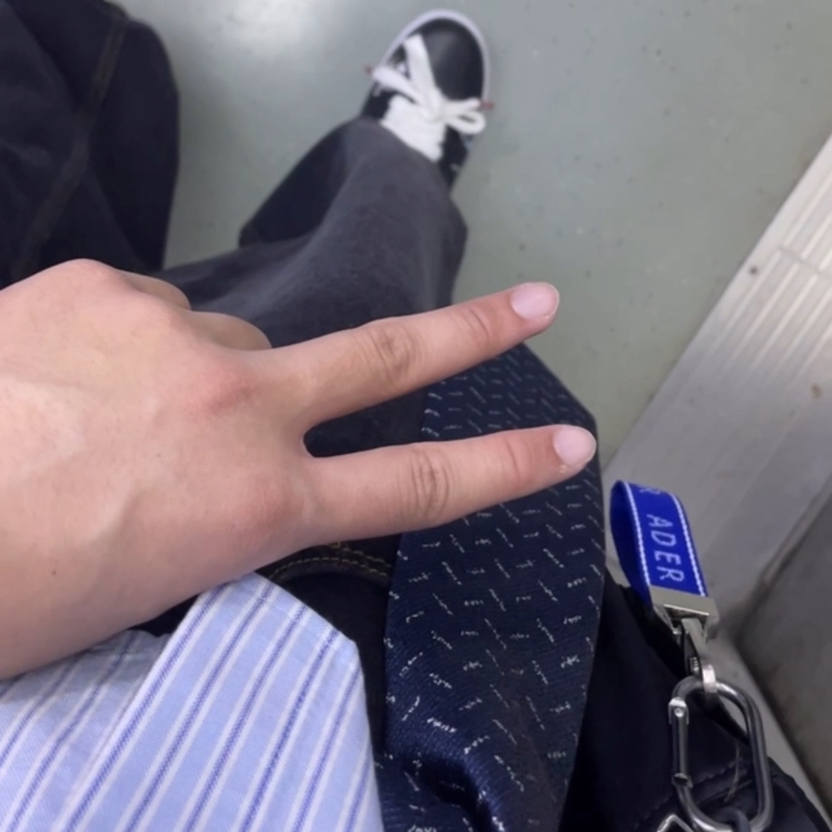Nike x Peaceminusone Air Force 1 Low Para-Noise, Ader Error ADER Keyring Z-Blue 착용 스타일