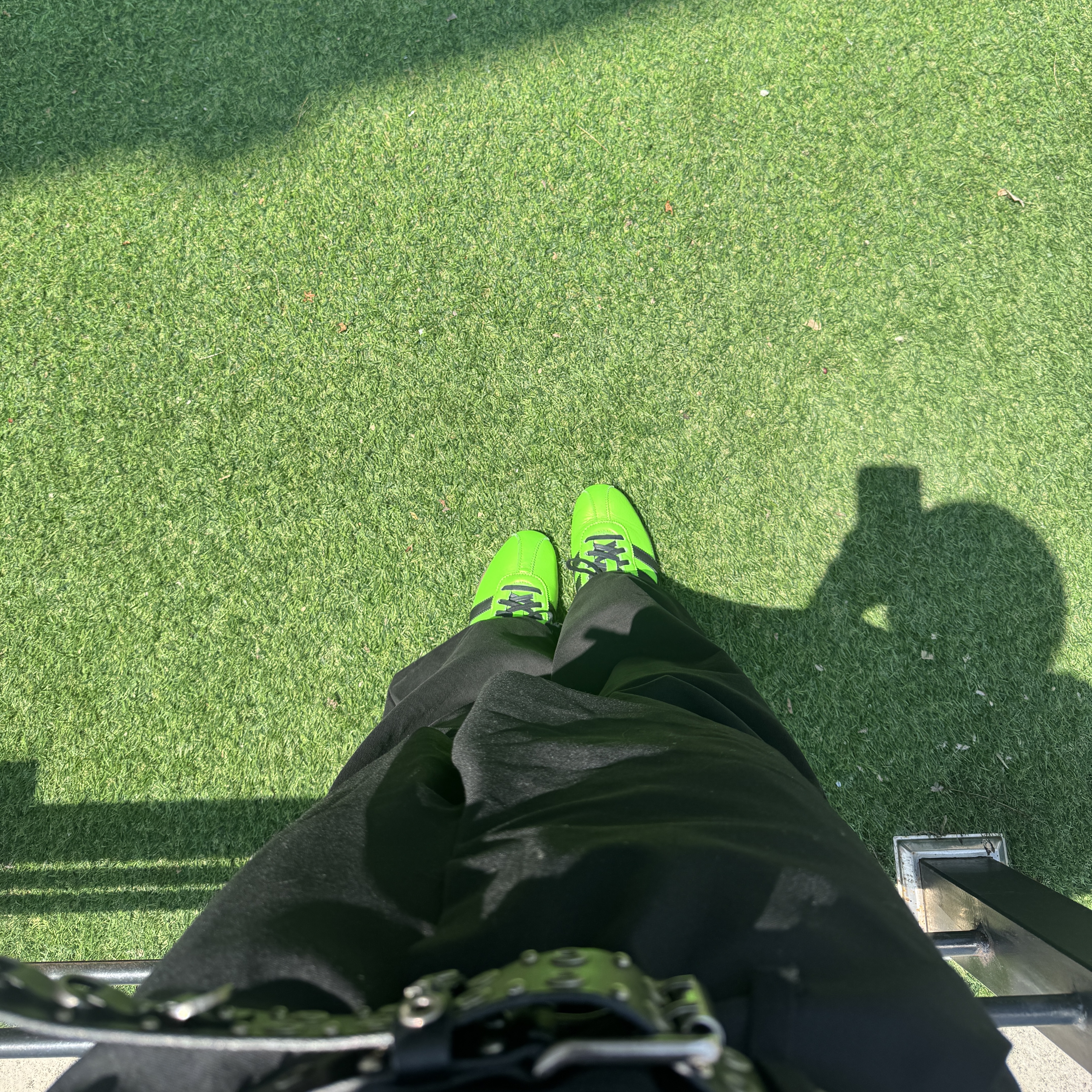 (W) Adidas Tokyo Decon Solar Green Core Black 착용 스타일