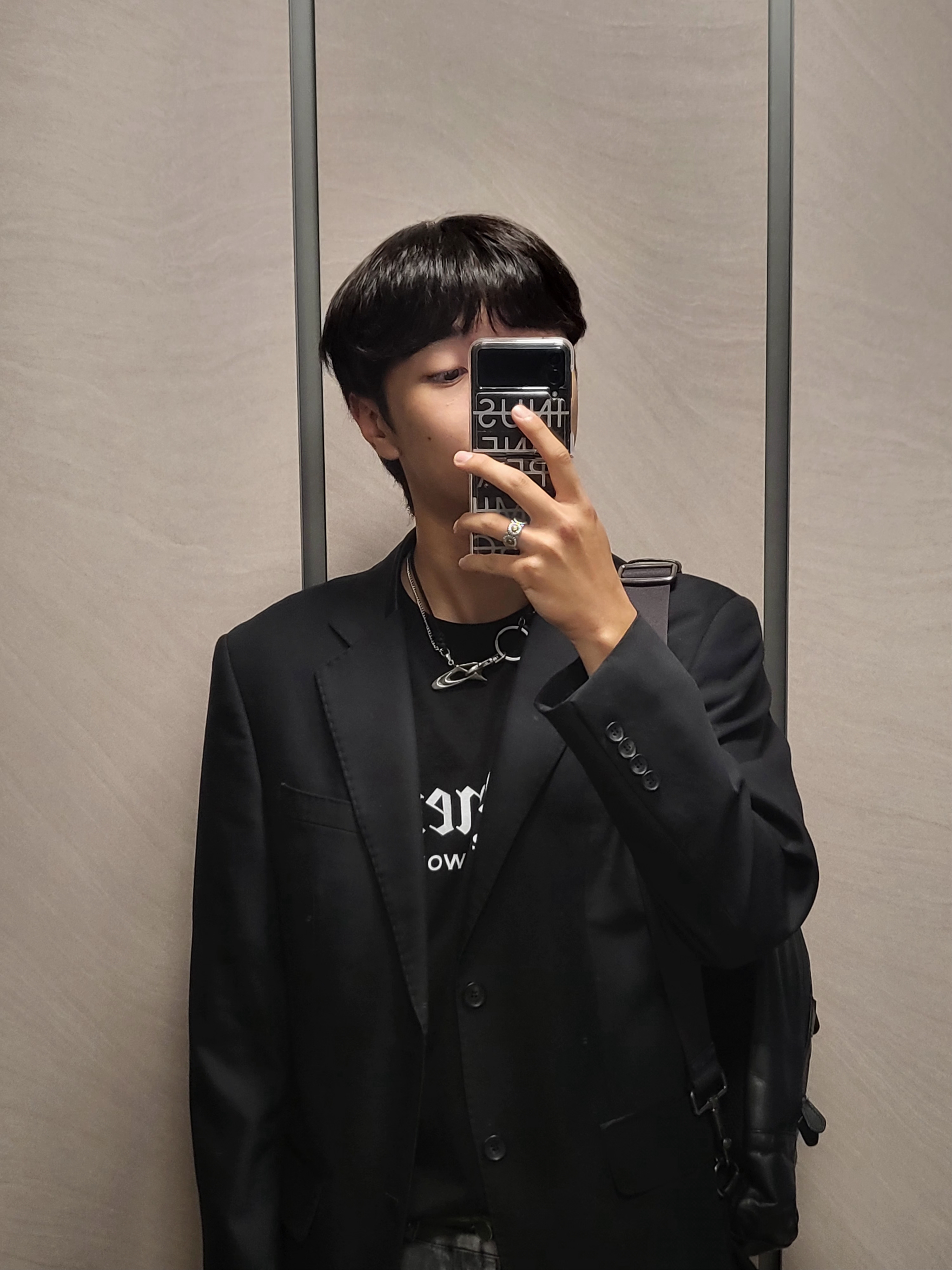 (W) Balenciaga Dynasty Rectangle Sunglasses Black, Nike x Peaceminusone Kwondo1 White 착용 스타일 - 4