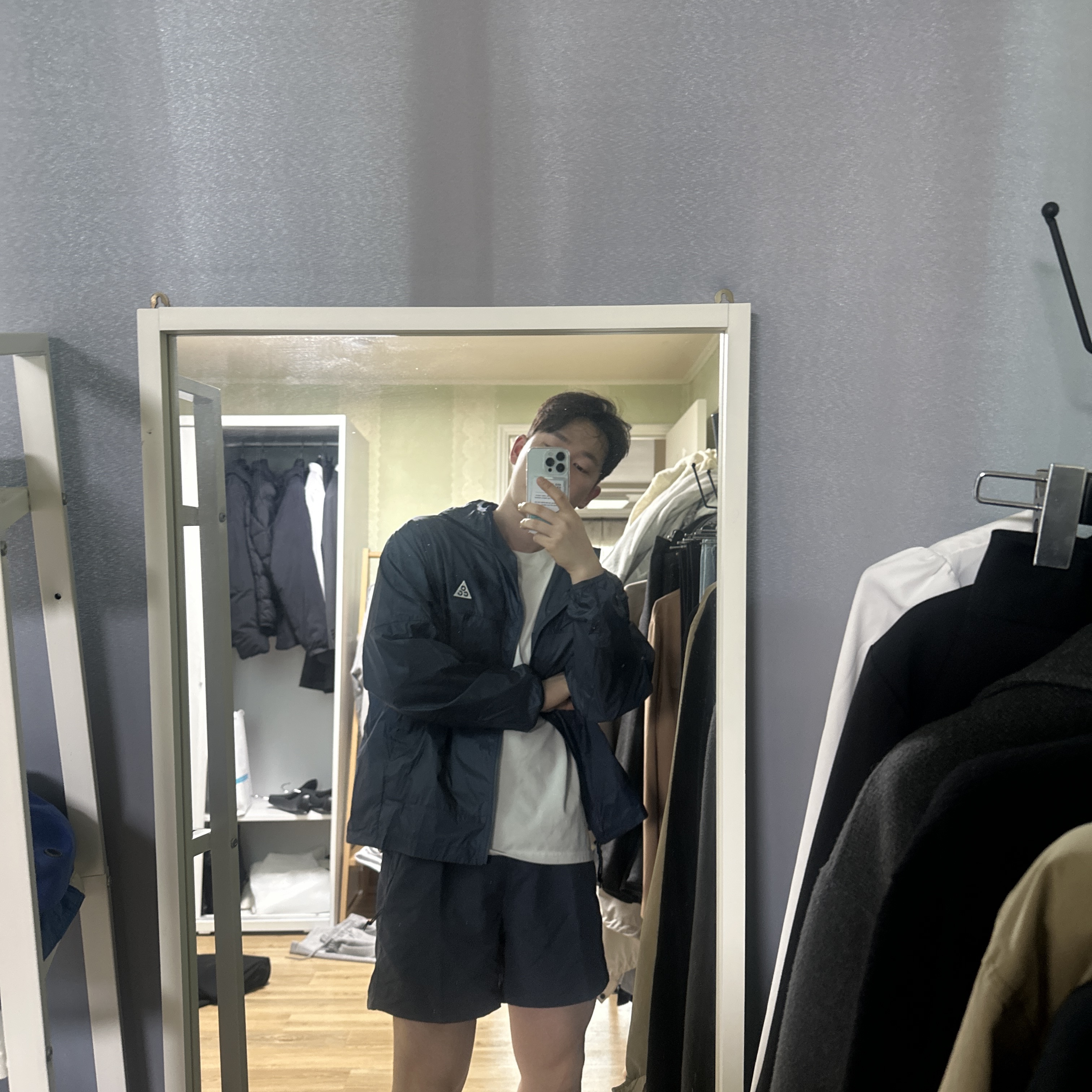 Nike ACG Windproof Cinder Cone Jacket Thunder Blue - Asia, Nike ACG Reservoir Goat Shorts Thunder Blue Summit White - Asia 착용 스타일