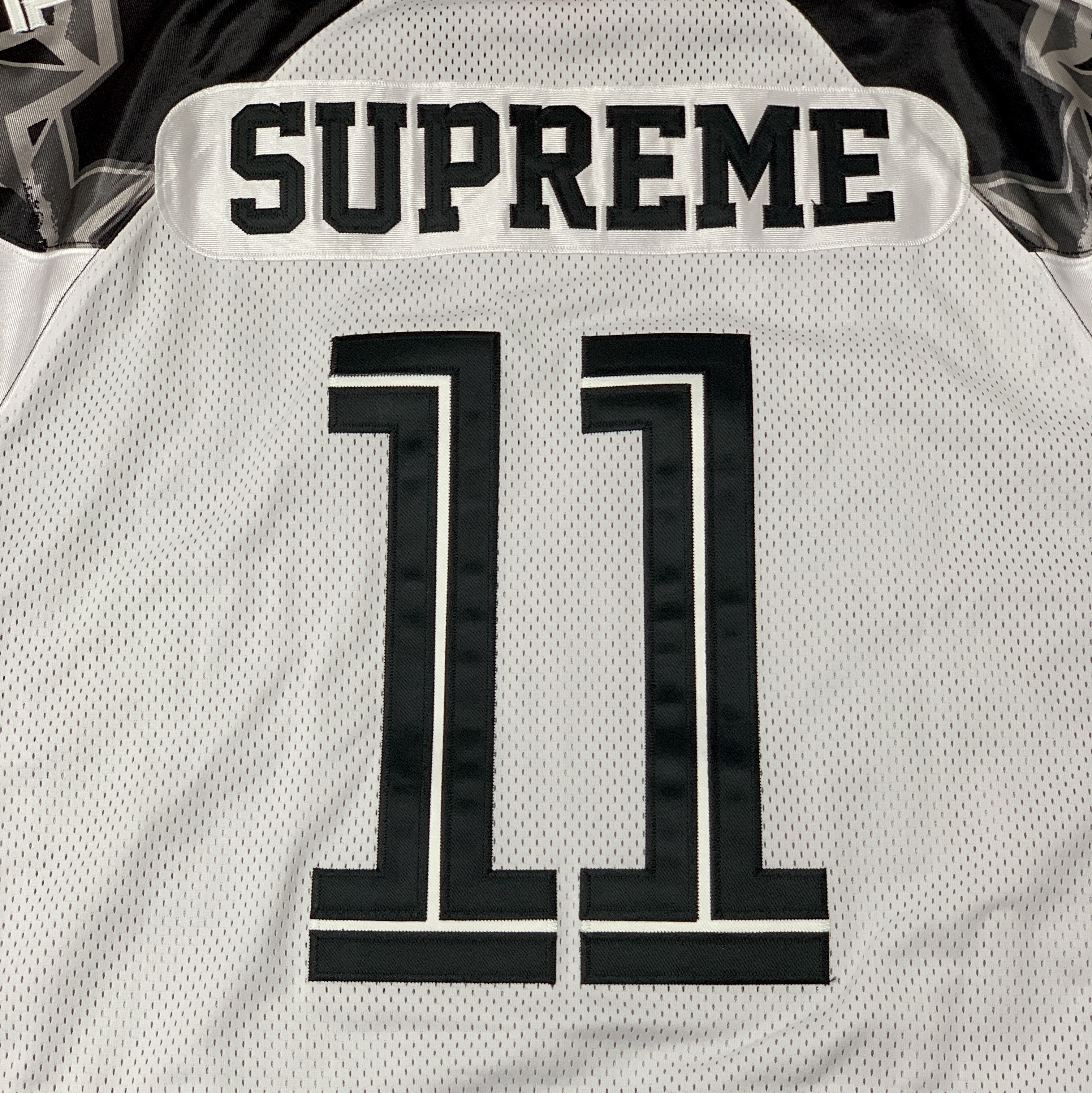 Supreme Stars Football Jersey Black - 25SS 착용 스타일