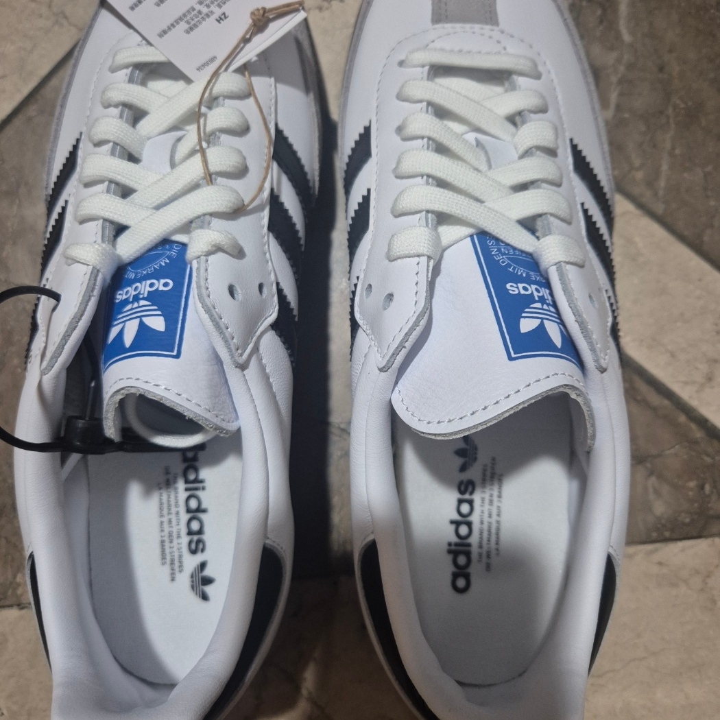 Adidas Samba OG Cloud White 착용 스타일 - 2