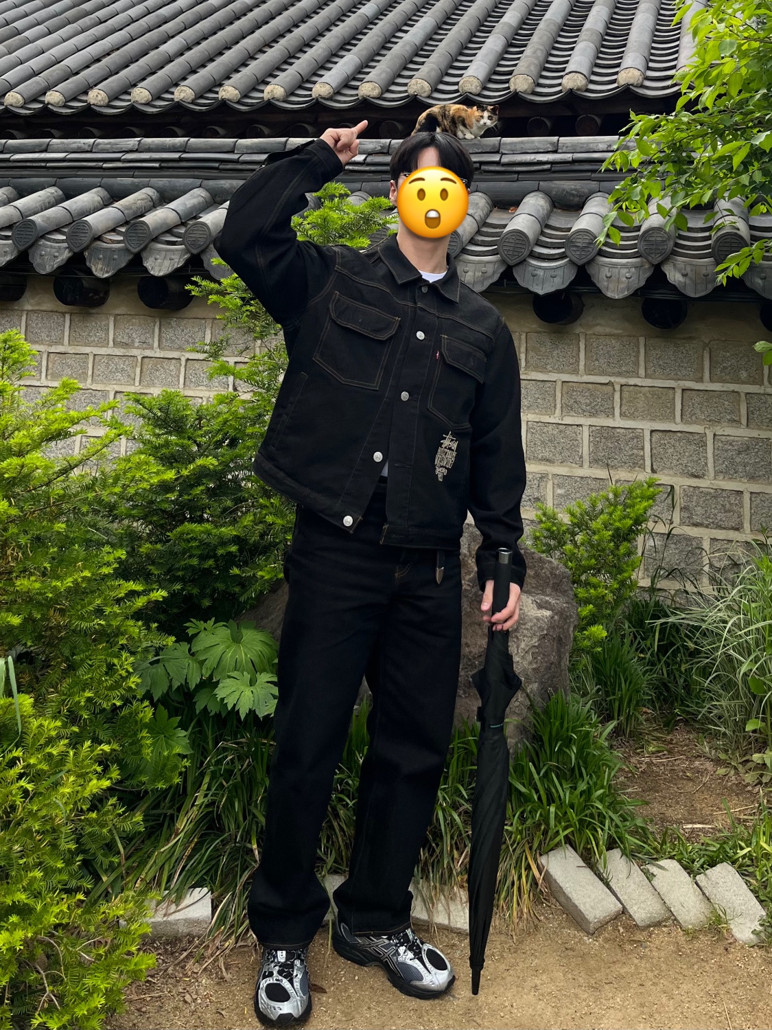 Stussy x Levi's Crispy Rinse Trucker Jacket Black, Stussy x Levi's Crispy Rinse 568 Jean Black 착용 스타일