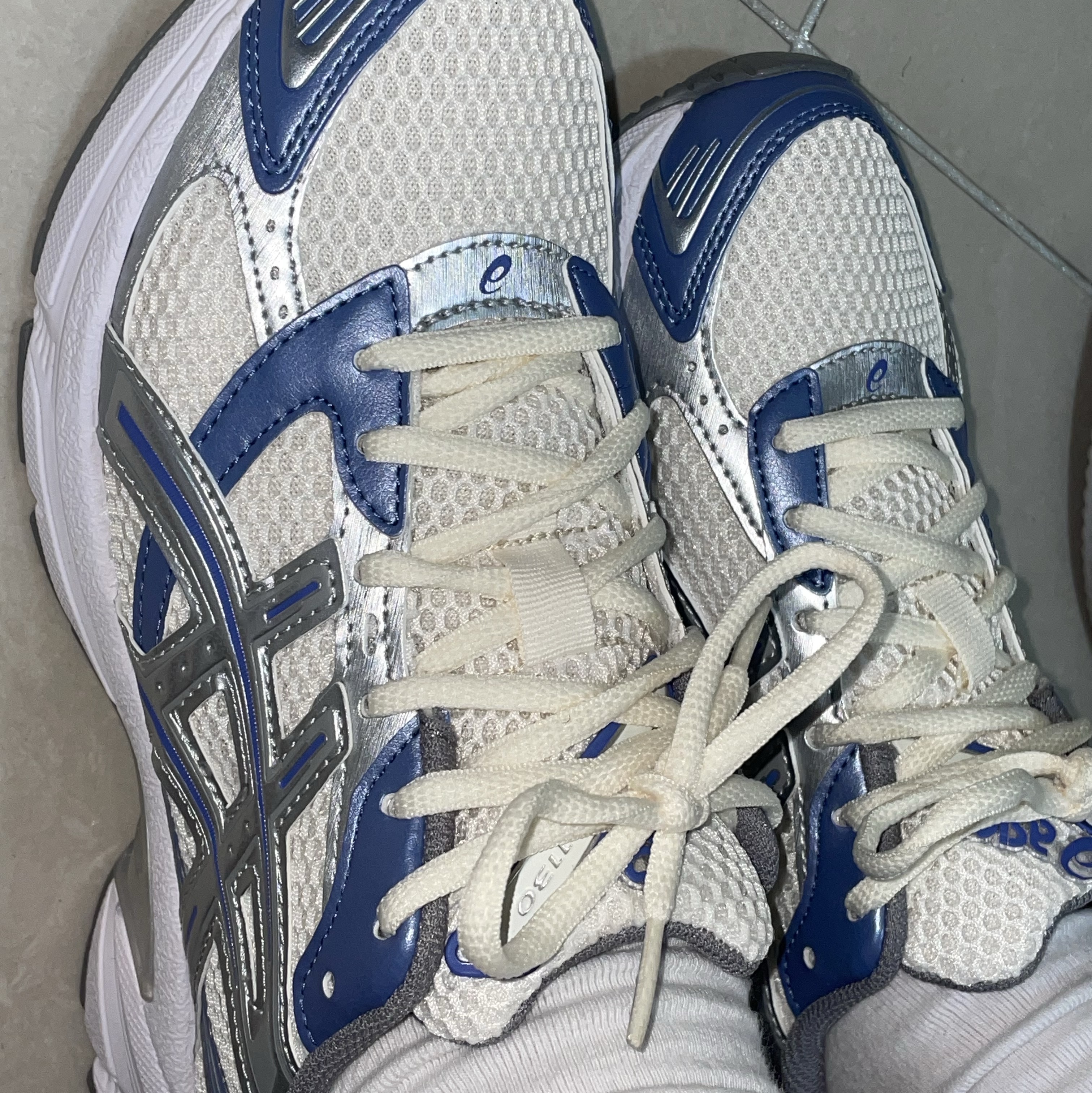 Asics Gel-1130 Cream Blueberry 착용 스타일 - 2