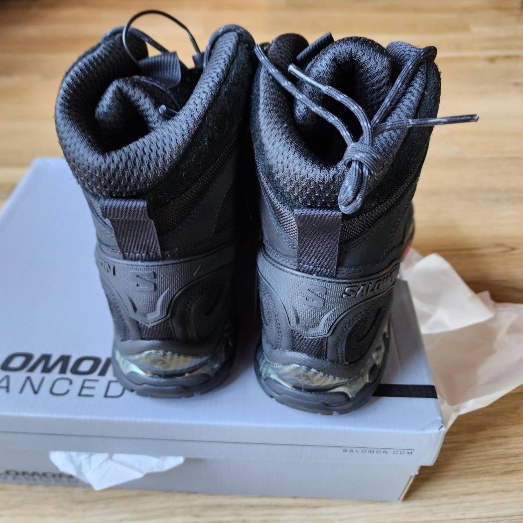 Salomon Quest 3 4D Gore-Tex Black Ebony 착용 스타일 - 2