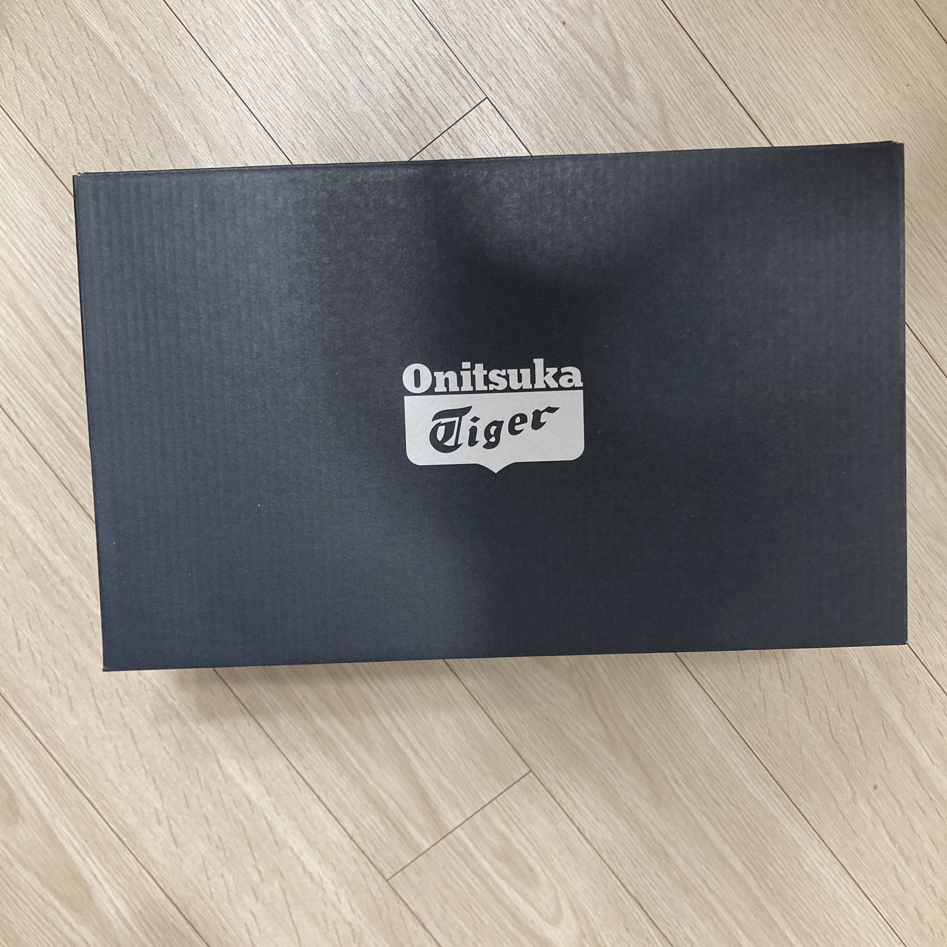 Onitsuka Tiger Mexico 66 Yellow Black 착용 스타일 - 2