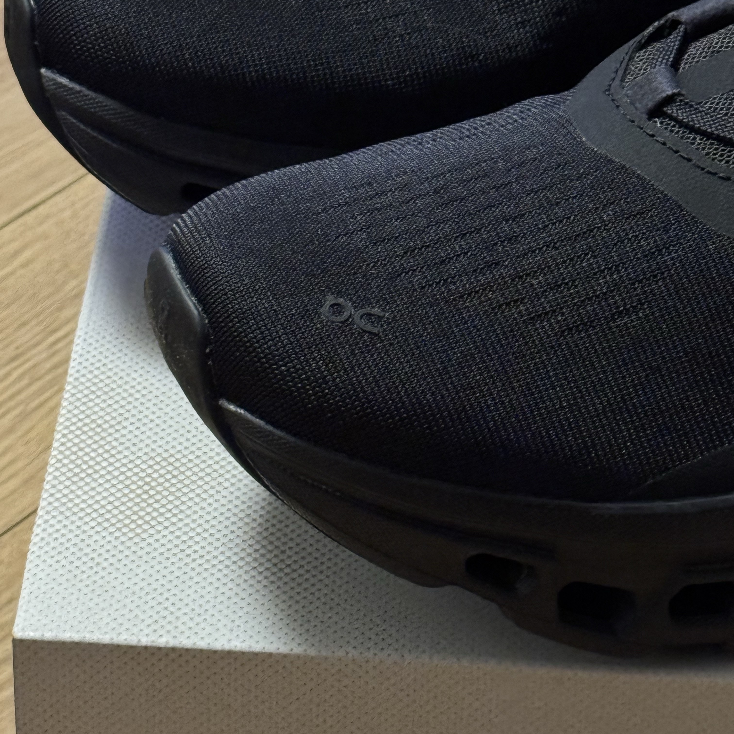 On Running Cloudmonster All Black 착용 스타일 - 2
