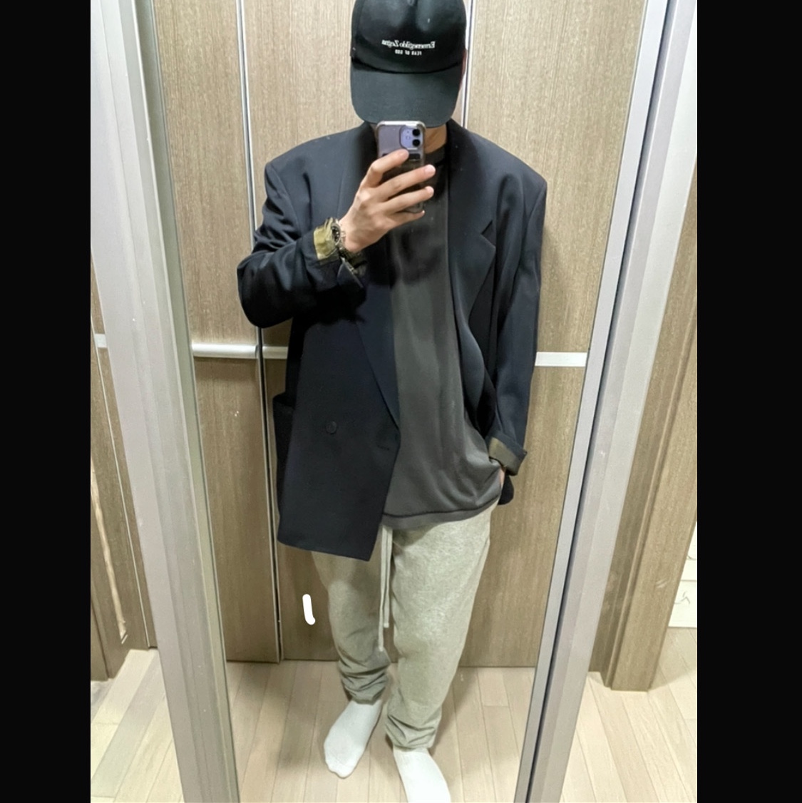 Fear of God x Ermenegildo Zegna Cotton Baseball Cap Black, Essentials Sweatpants Heather Oatmeal - 21SS 착용 스타일