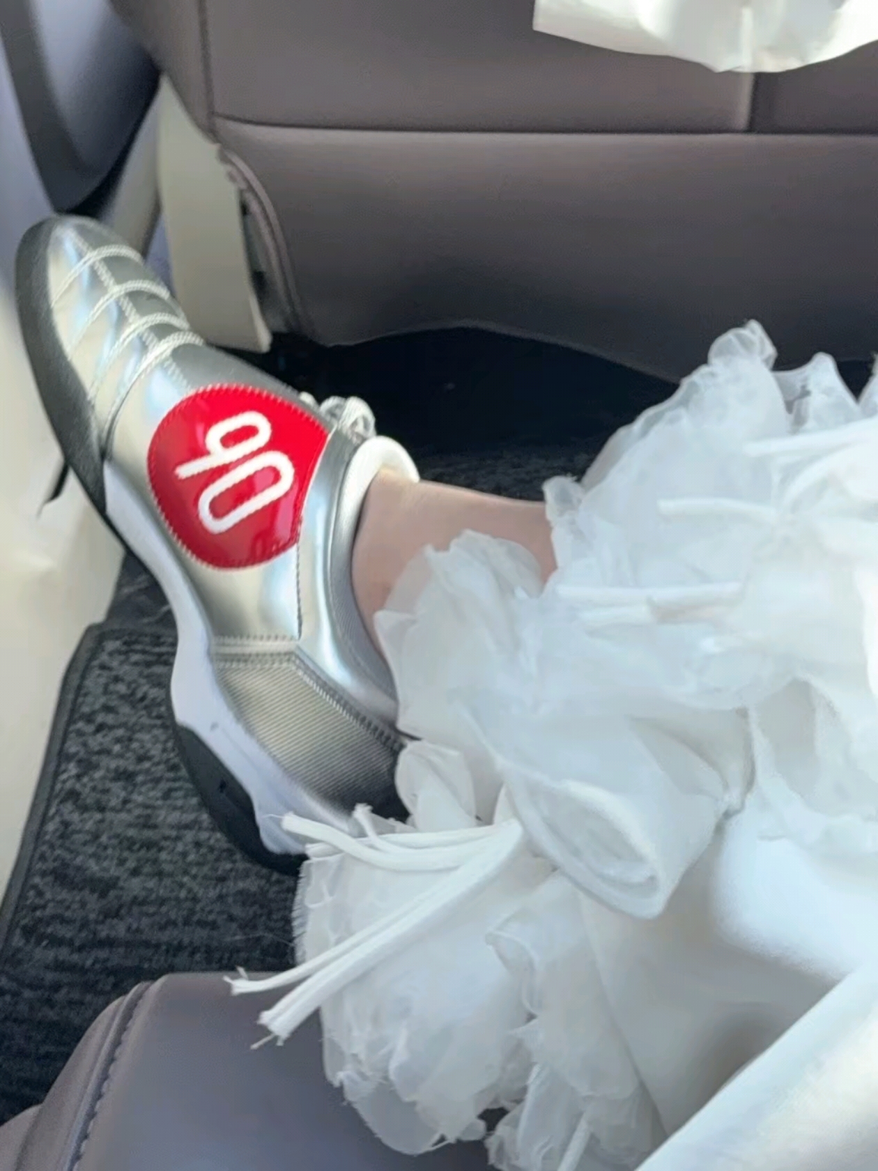 Nike Total 90 III SP Metallic Silver and Black 착용 스타일