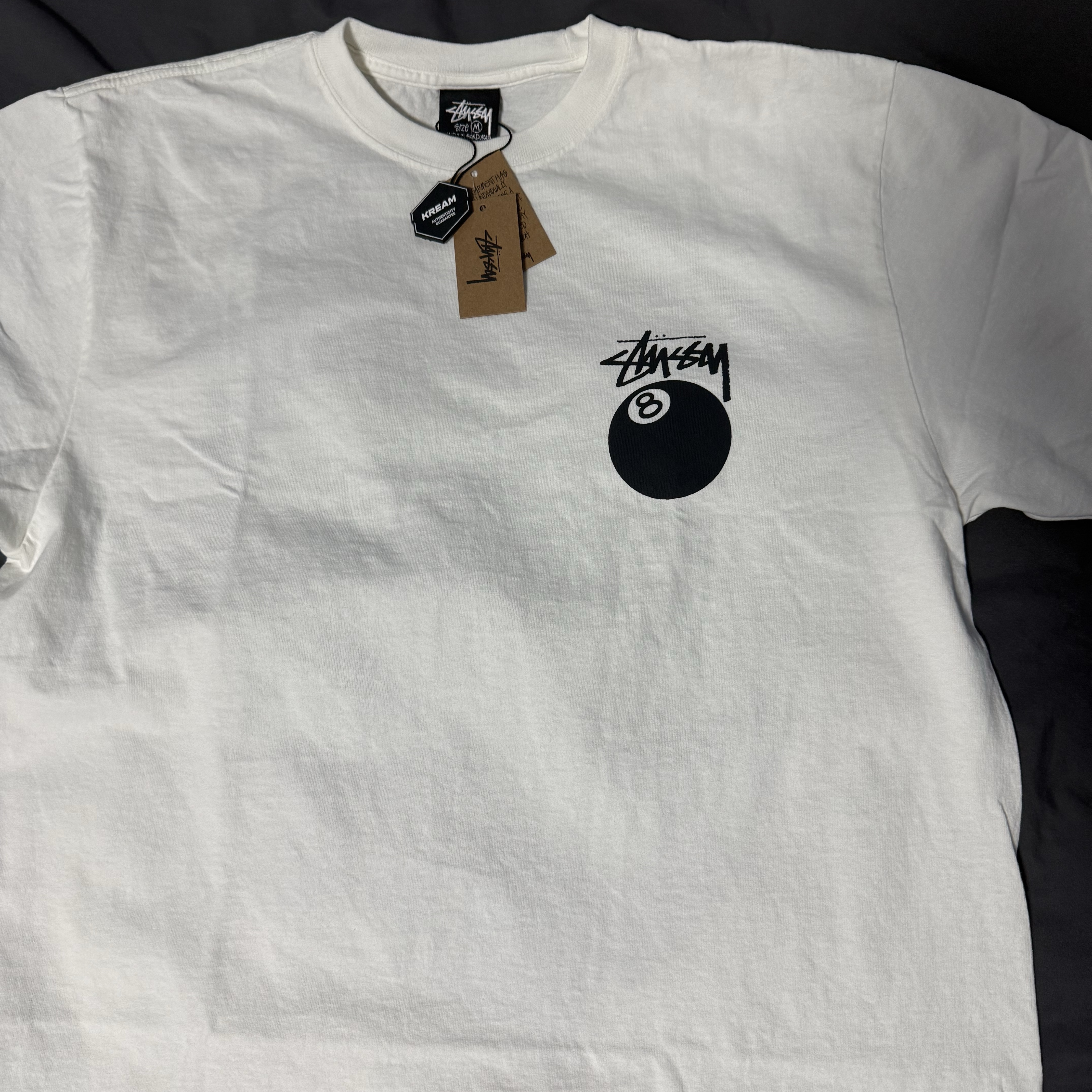 Stussy 8 Ball Pigment Dyed T-Shirt Natural 착용 스타일