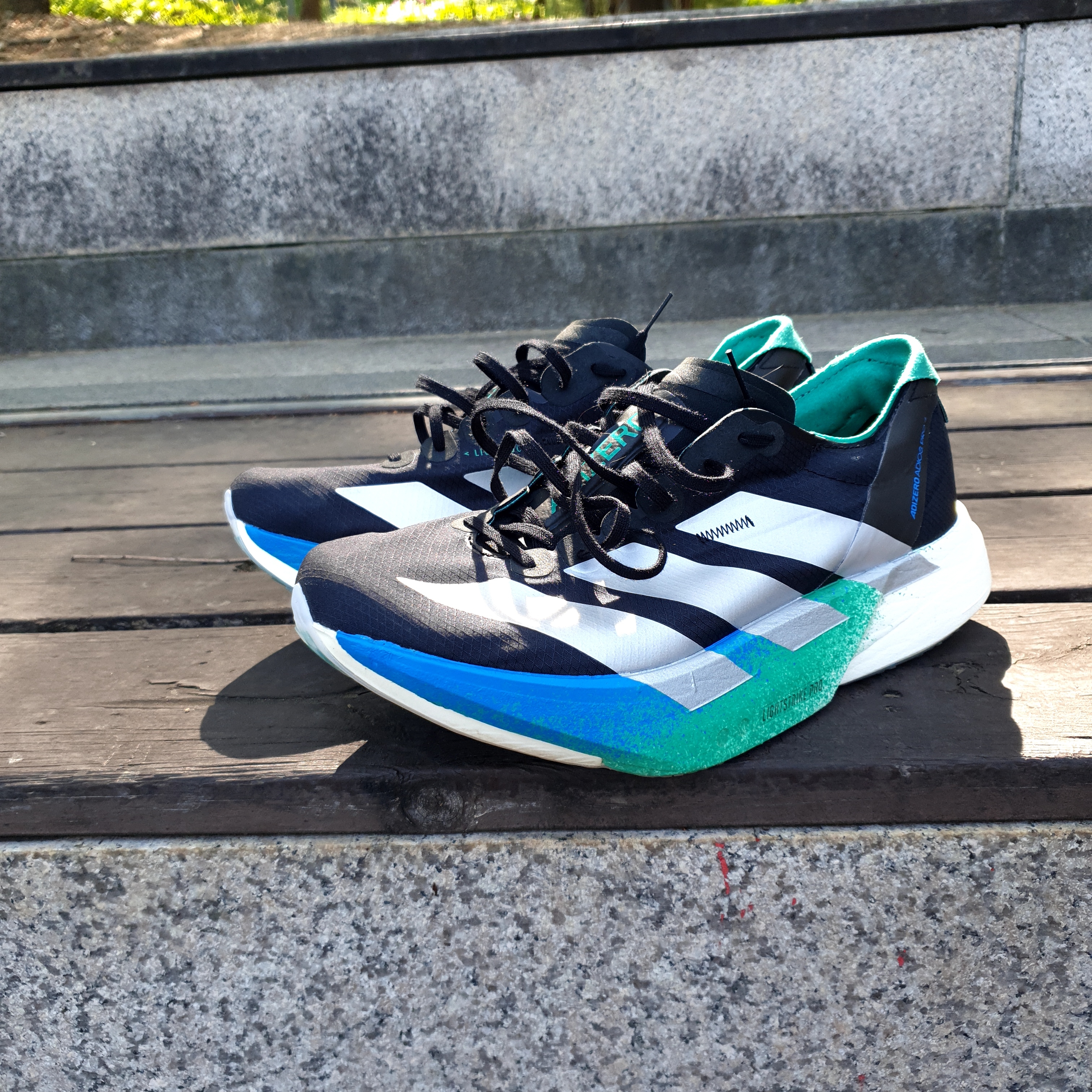 Adidas Adizero Adios Pro 4 Core Black Glory Green 착용 스타일 - 2