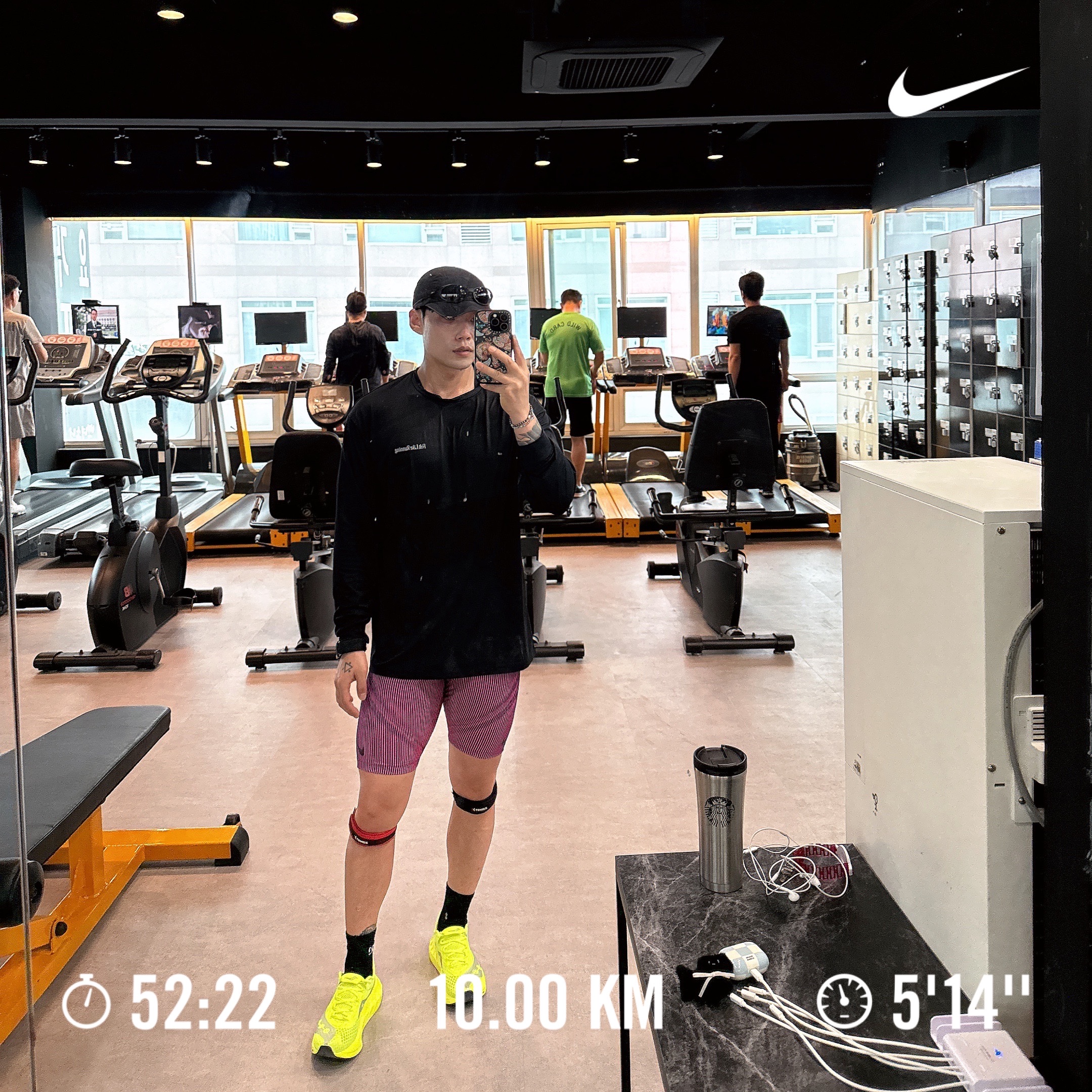 Nike Dri-Fit ADV Aeroswift Running Half Tights Hyper Pink Black - US/EU, Saucony Endorphin Pro 4 Citron Silver 착용 스타일