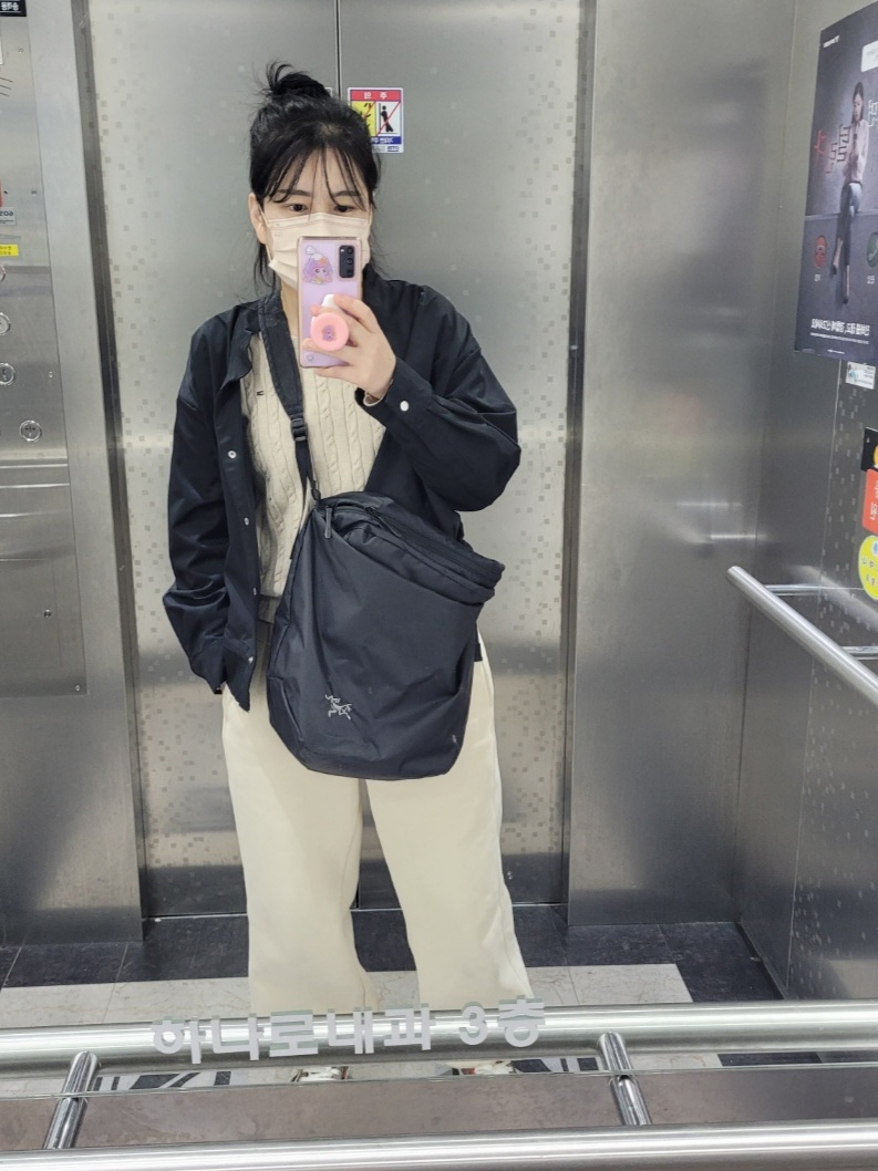 Arc'teryx Heliad 12 Tote Black, Salomon XT-Wings 2 Ghost Gray Silver Reflective 착용 스타일 - 3