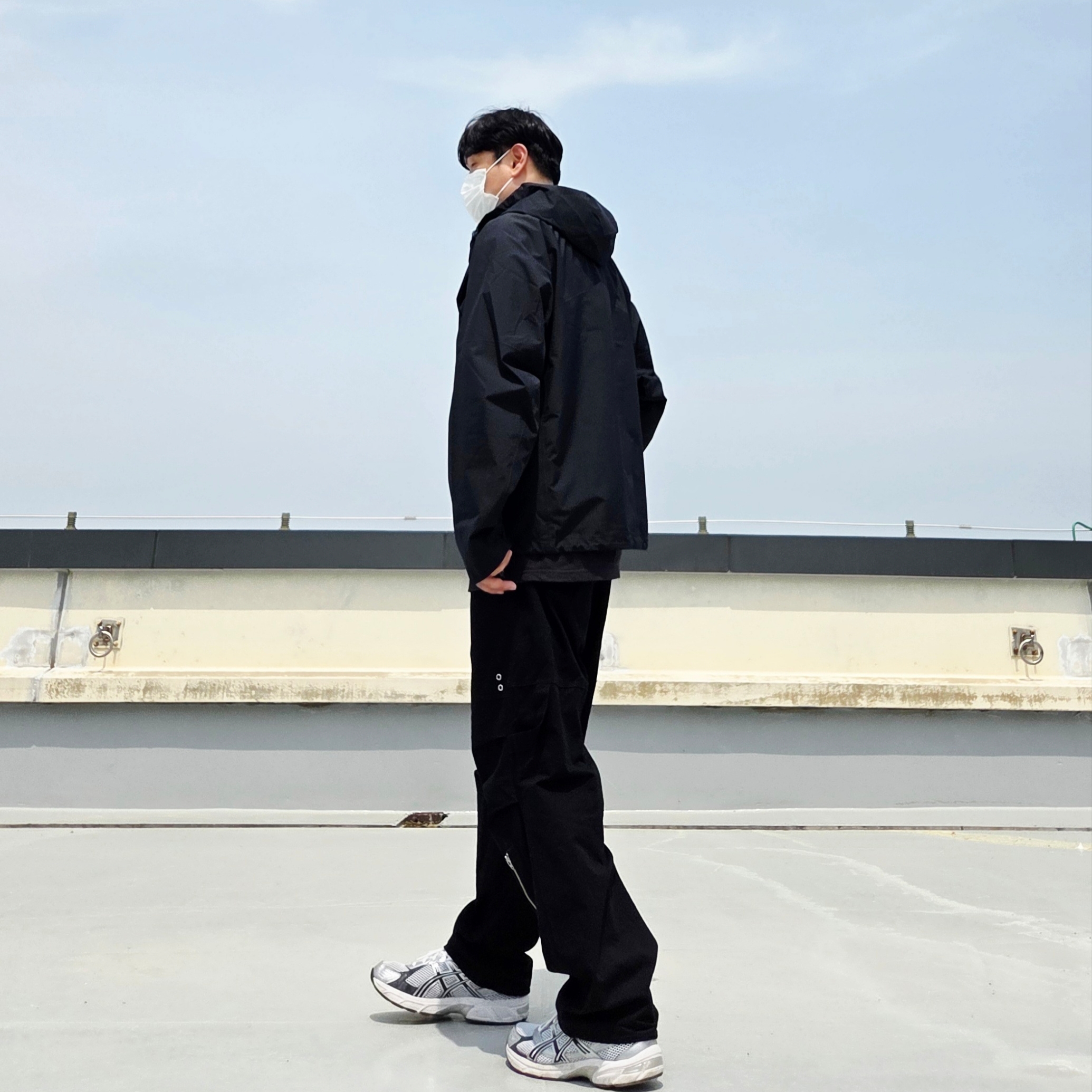 Supreme Announcing T-Shirt Black - 25SS, Nike ACG Storm-Fit ADV Cascade Rains Full Zip Jacket Black - Asia 착용 스타일 - 3