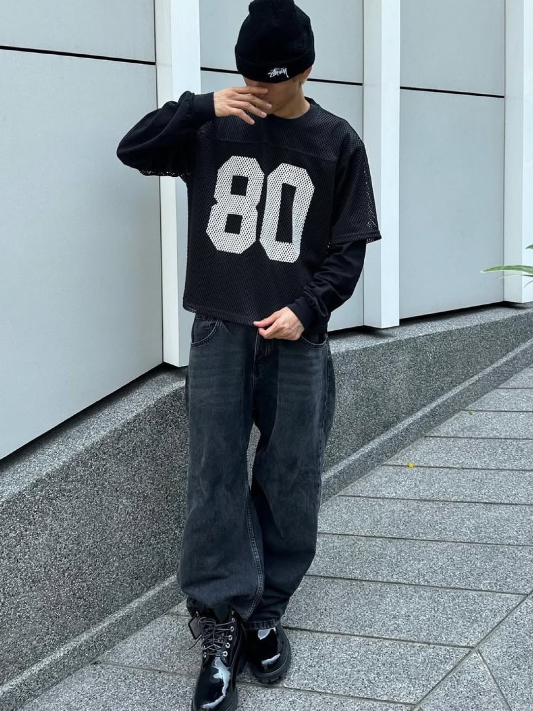 Palace OM Mesh Jersey Black - 25SS, Stussy Surfman Mesh Football Jersey Black 착용 스타일 - 3