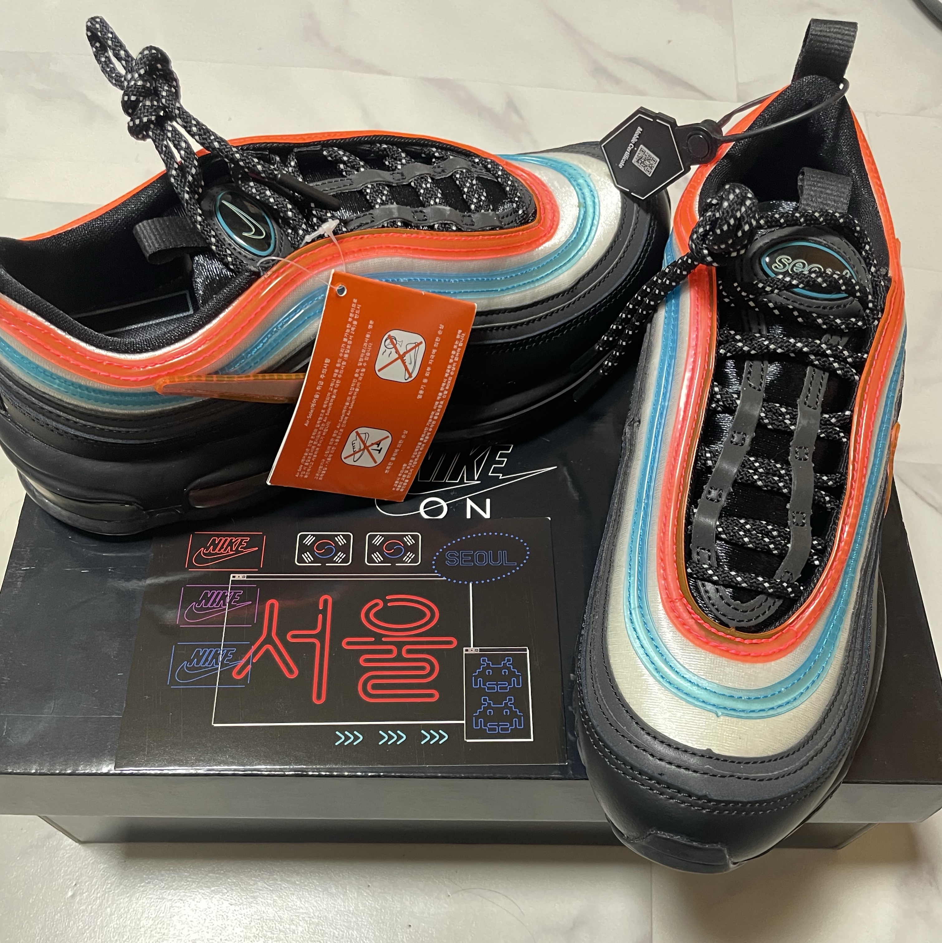 Nike Air Max 97 Neon Seoul 착용 스타일 - 1