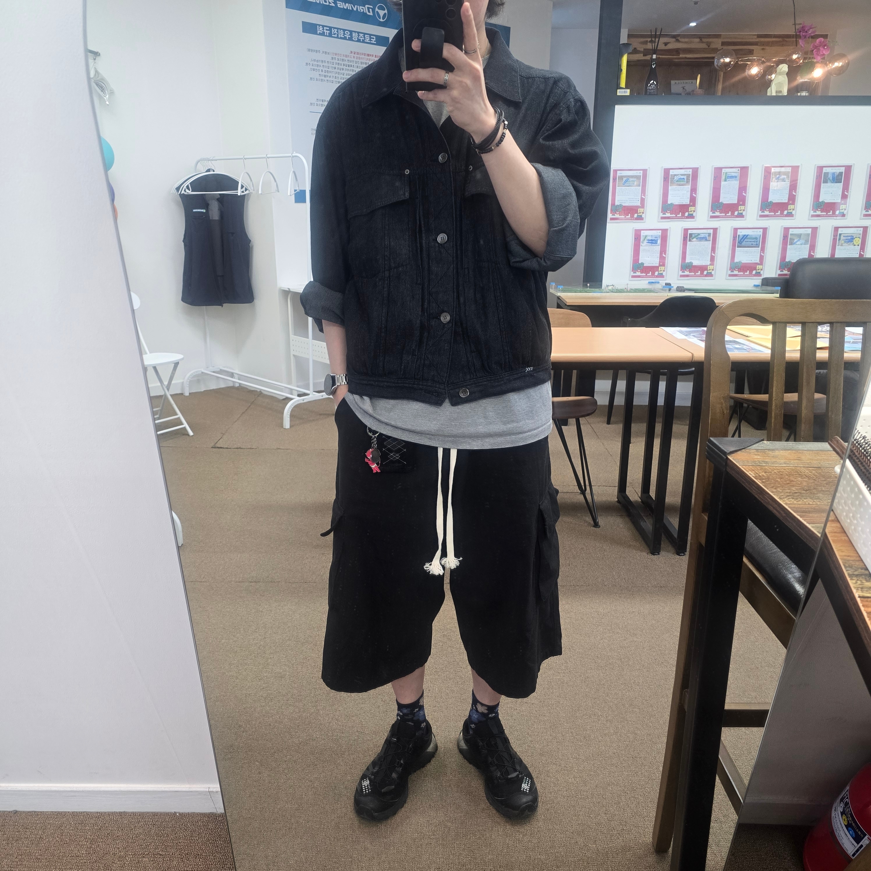 Polyteru Human Index index 1/2 Cargo Pants Black, Salomon x MM6 Maison Margiela XT-4 Mule Black 착용 스타일 - 2