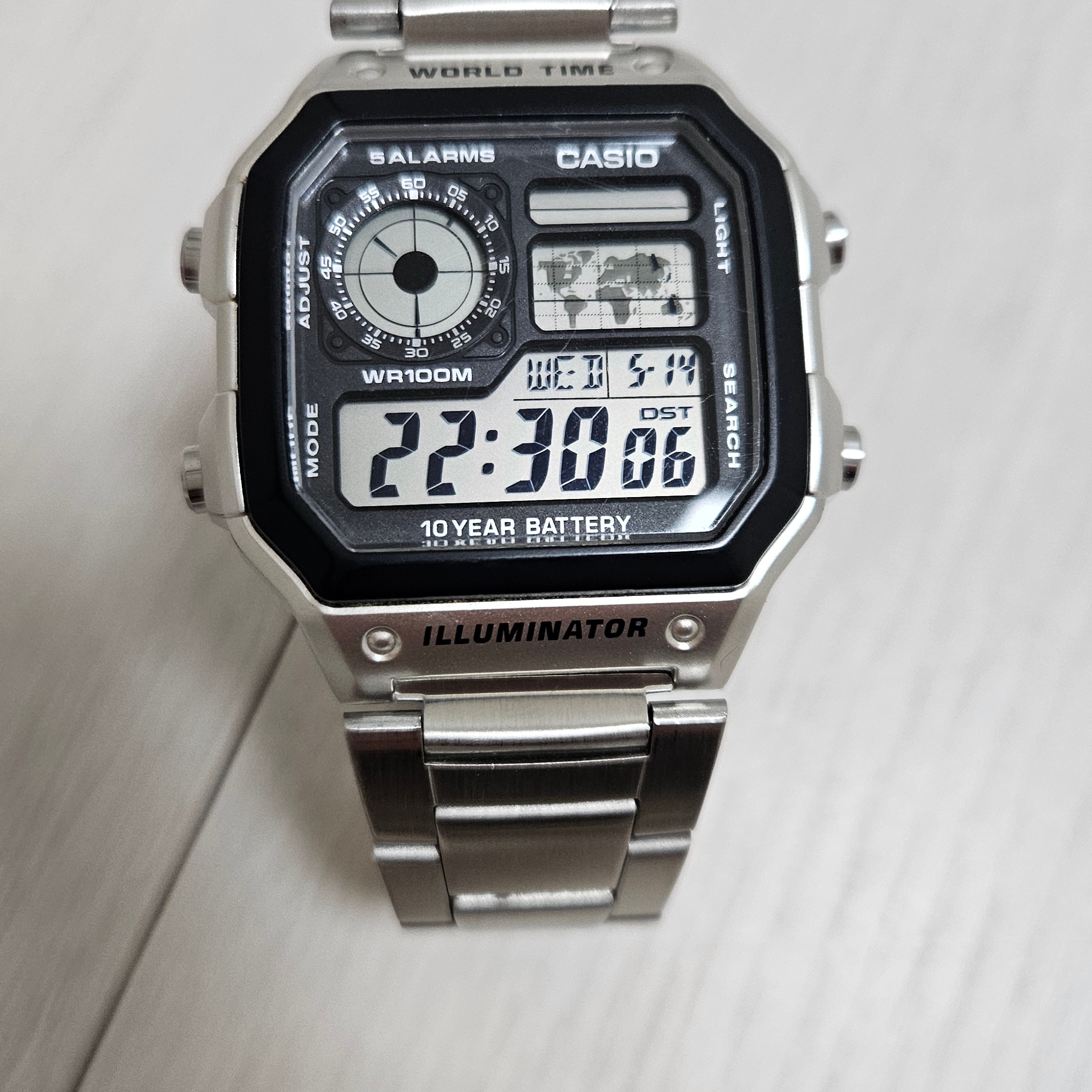Casio AE-1200WHD-1AV 착용 스타일