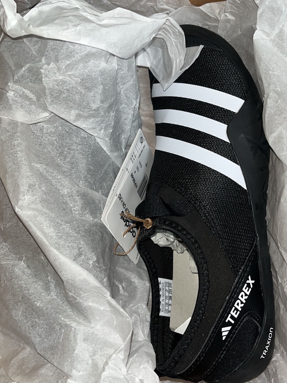 Adidas Terrex Jawpaw Slip-On H.RDY Black White 착용 스타일