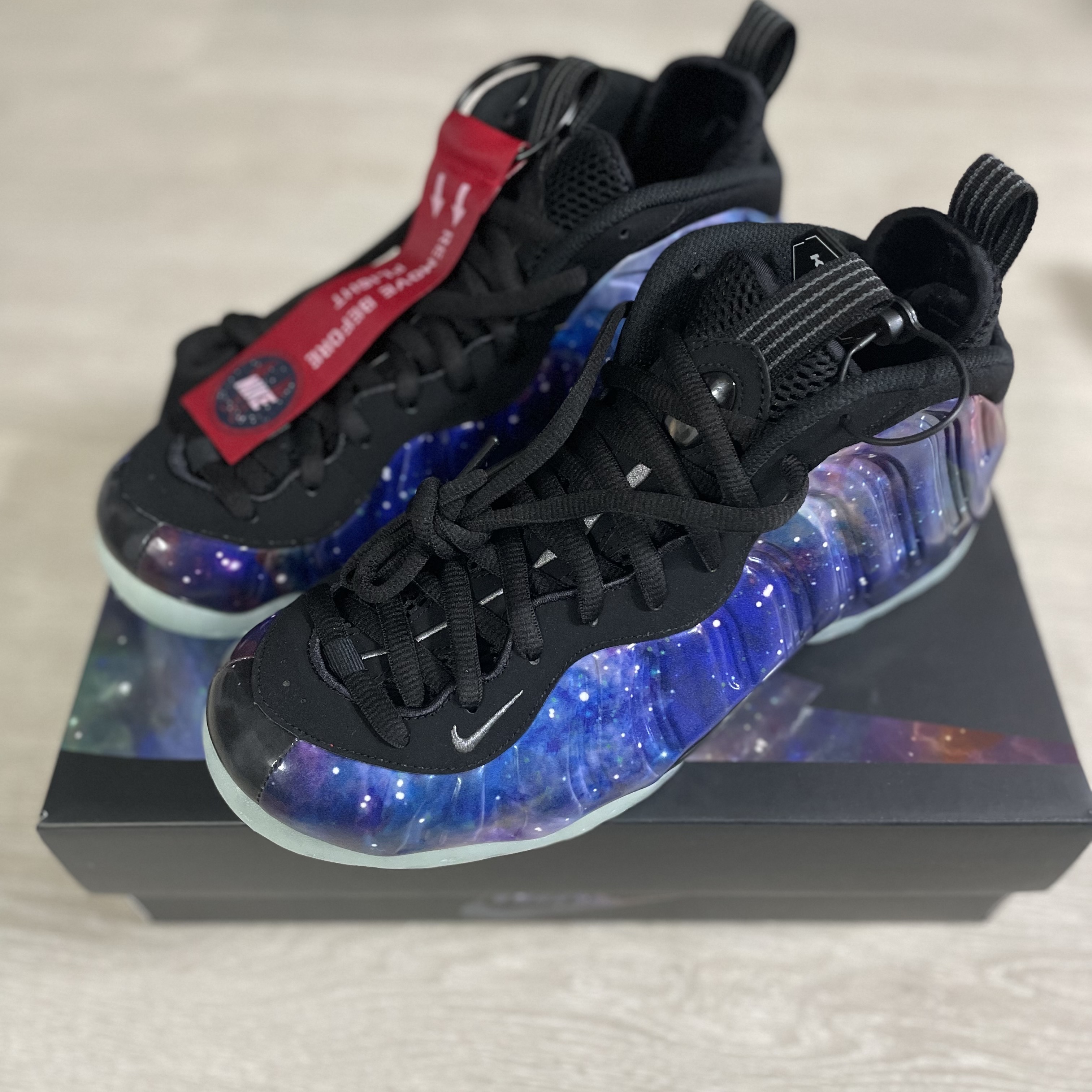 Nike Air Foamposite One Galaxy 착용 스타일