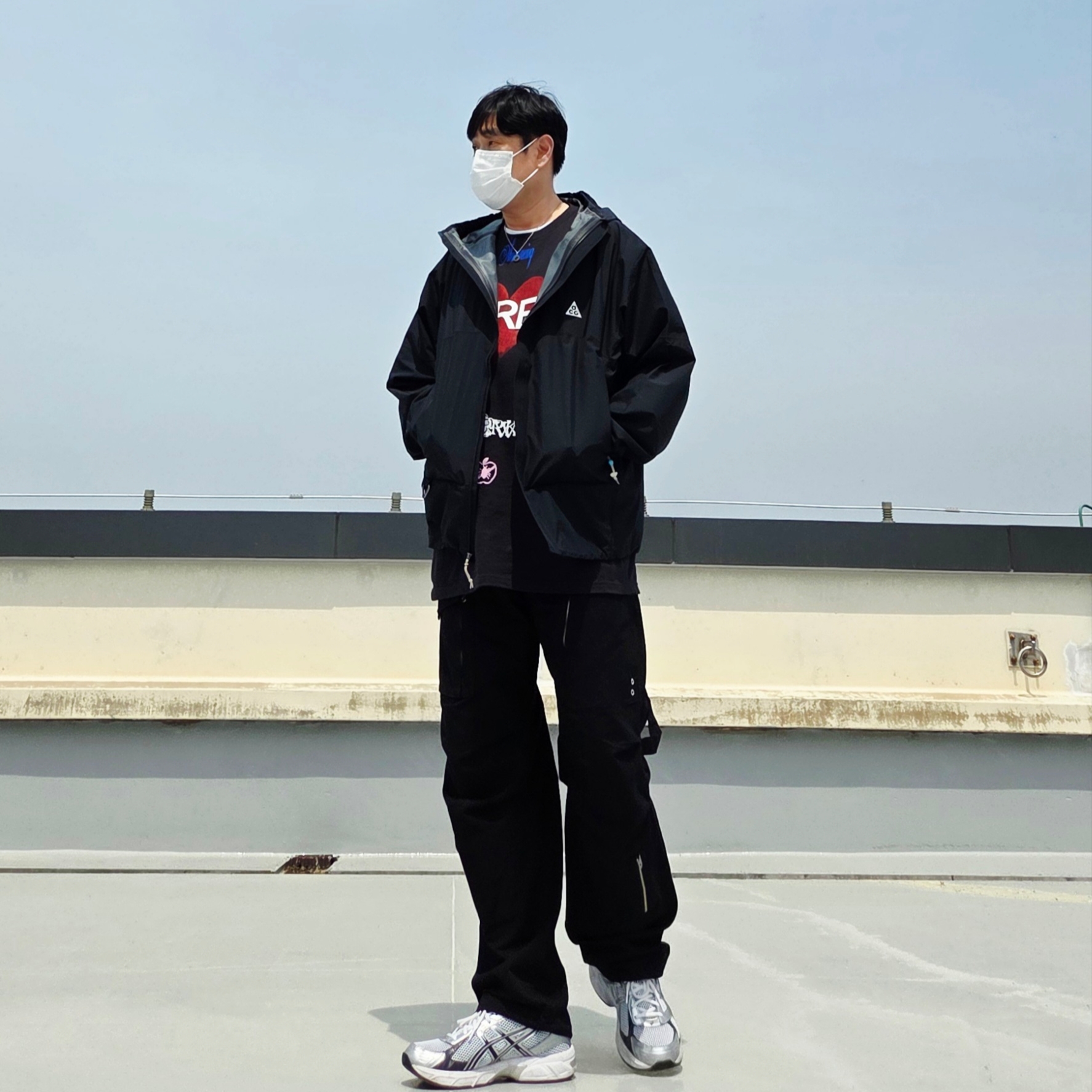 Supreme Announcing T-Shirt Black - 25SS, Nike ACG Storm-Fit ADV Cascade Rains Full Zip Jacket Black - Asia 착용 스타일 - 1