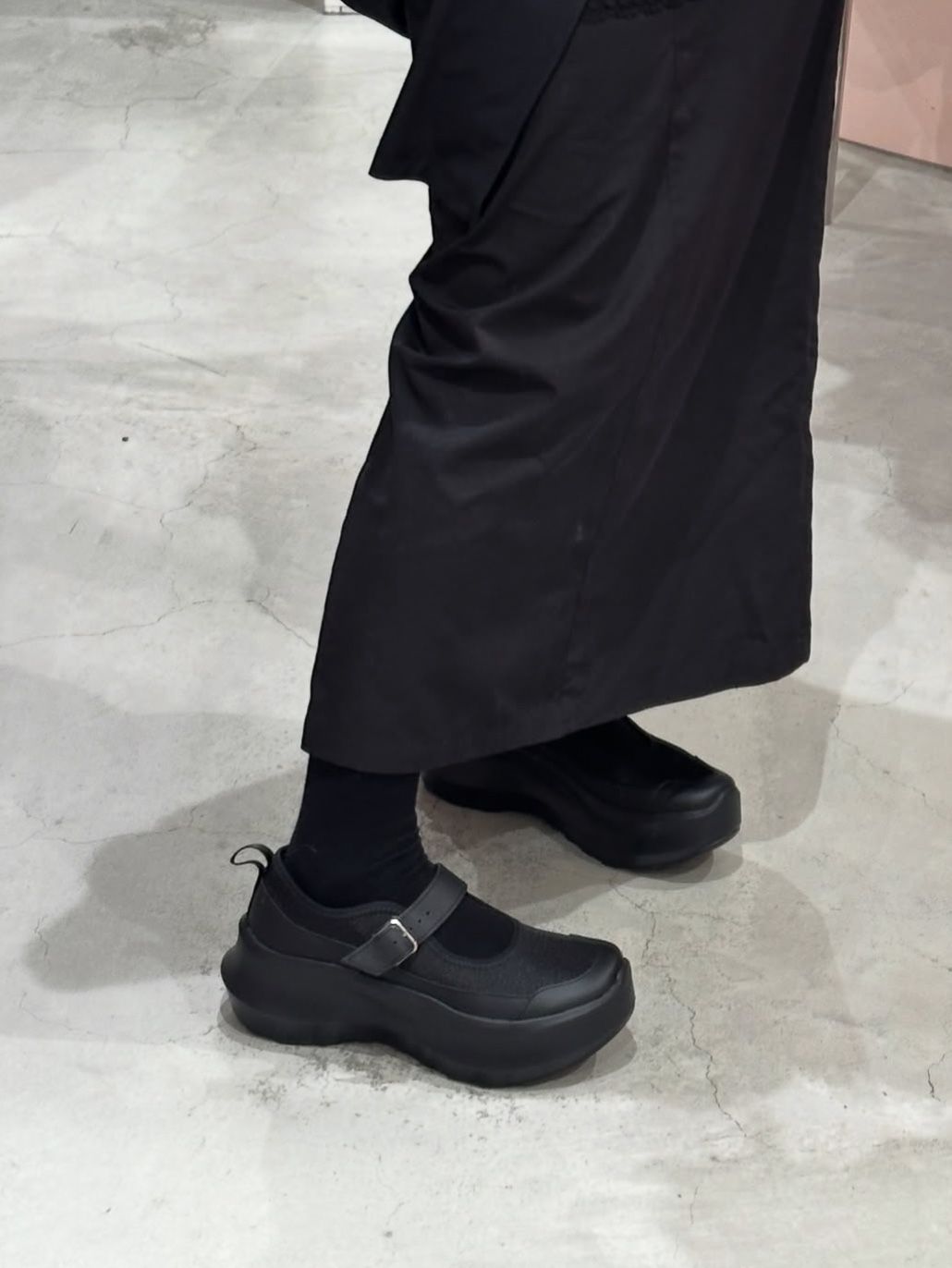 Salomon x Comme des Garcons RX Marie Jeanne Platform Black 착용 스타일 - 1