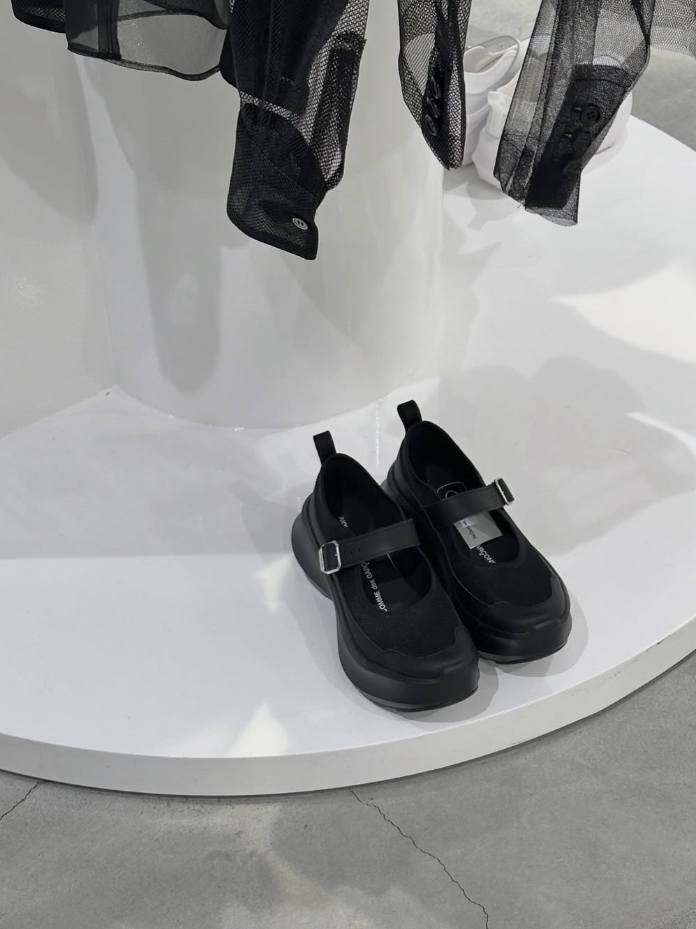 Salomon x Comme des Garcons RX Marie Jeanne Platform Black 착용 스타일 - 2